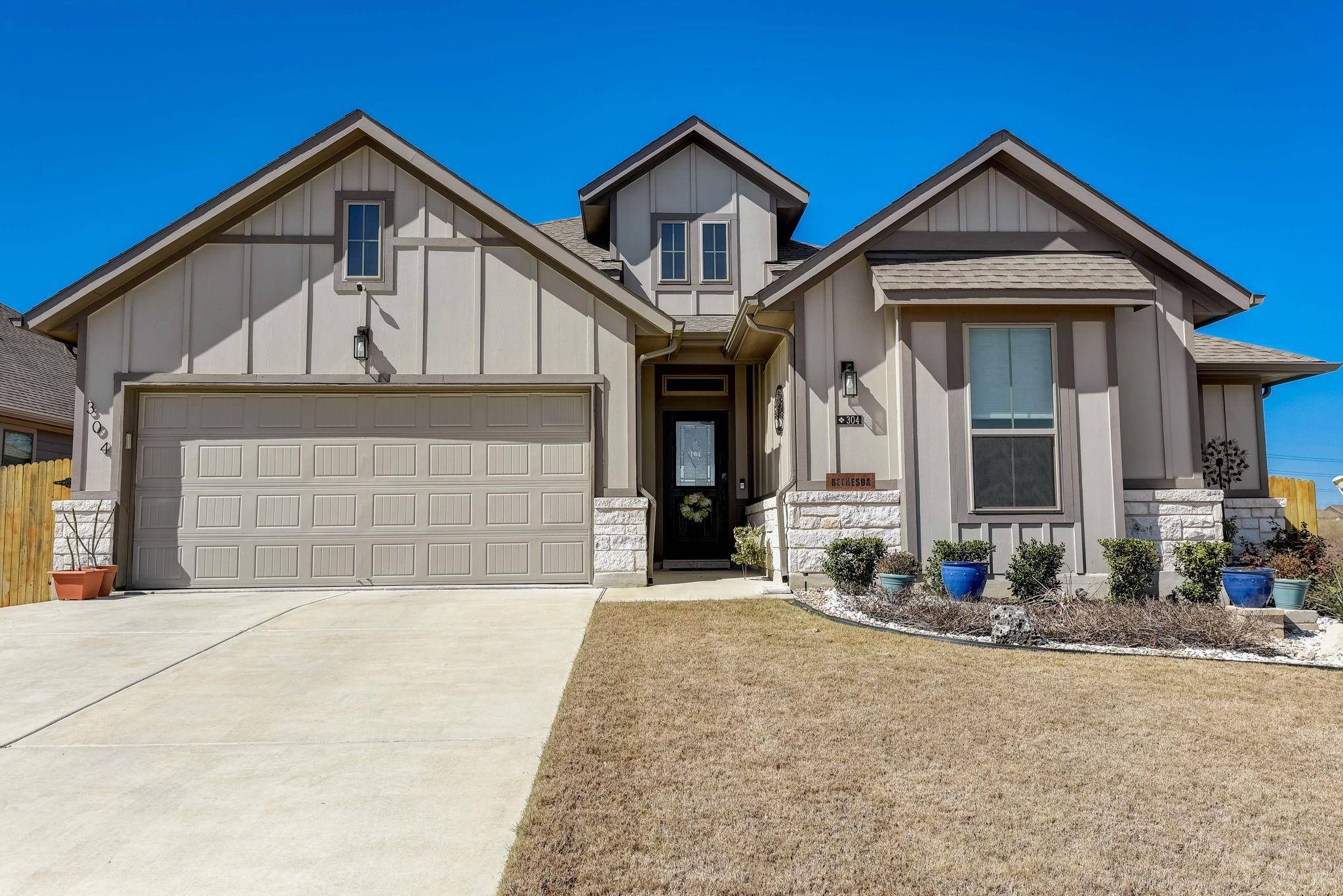 304 Westfield ST, Hutto, TX 78634