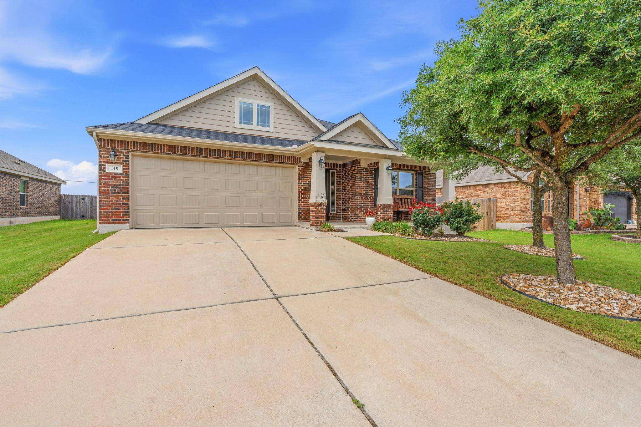 145 Plantain DR, Hutto, TX 78634