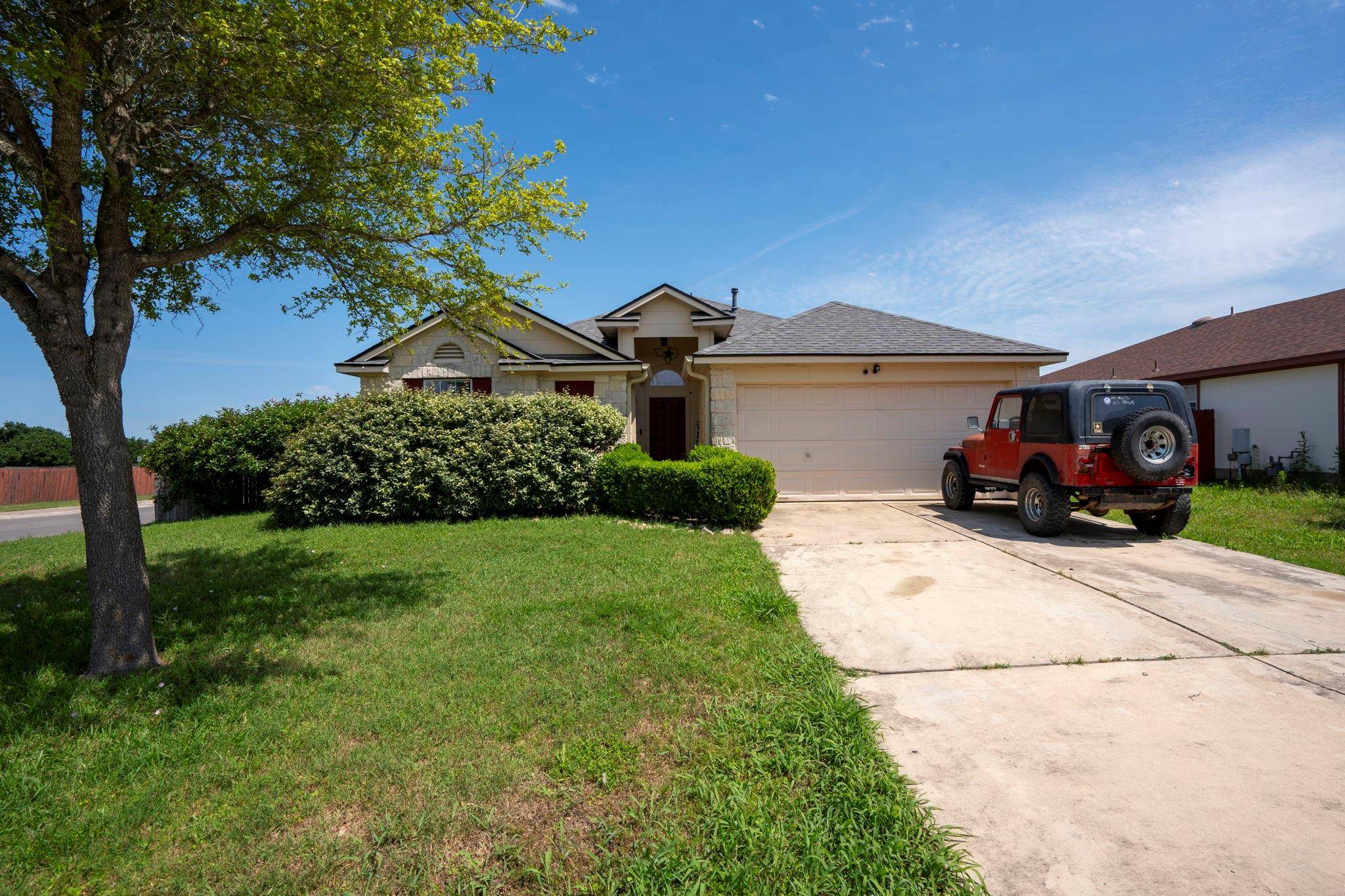 292 Atlantis, Kyle, TX 78640