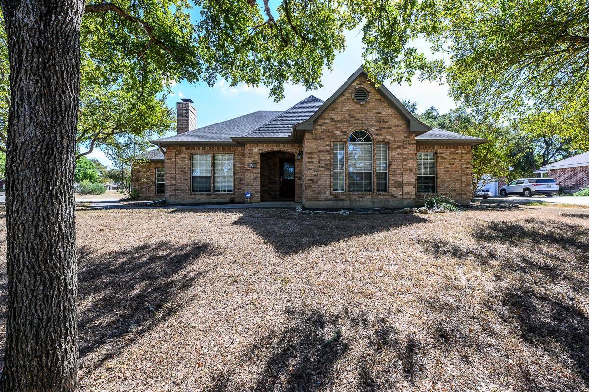 121 Maple DR, Mountain City, TX 78610