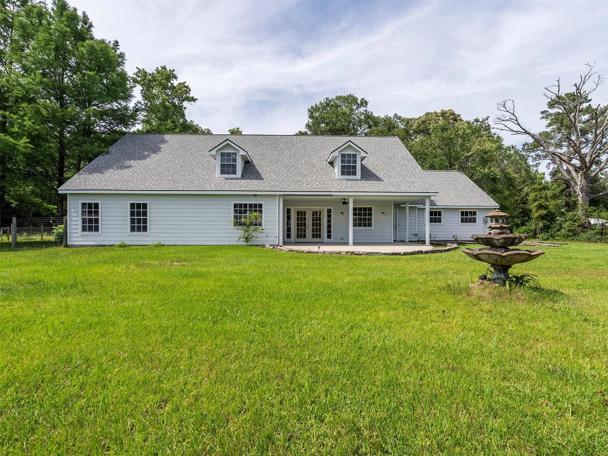 2939 Jeffcote RD, Conroe, TX 77303