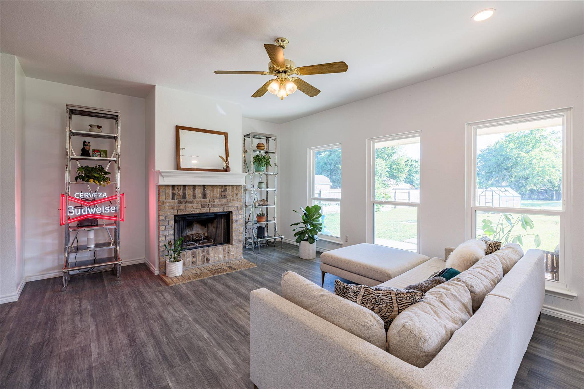 210 SPOTTED FAWN DR, Hutto, TX 78634