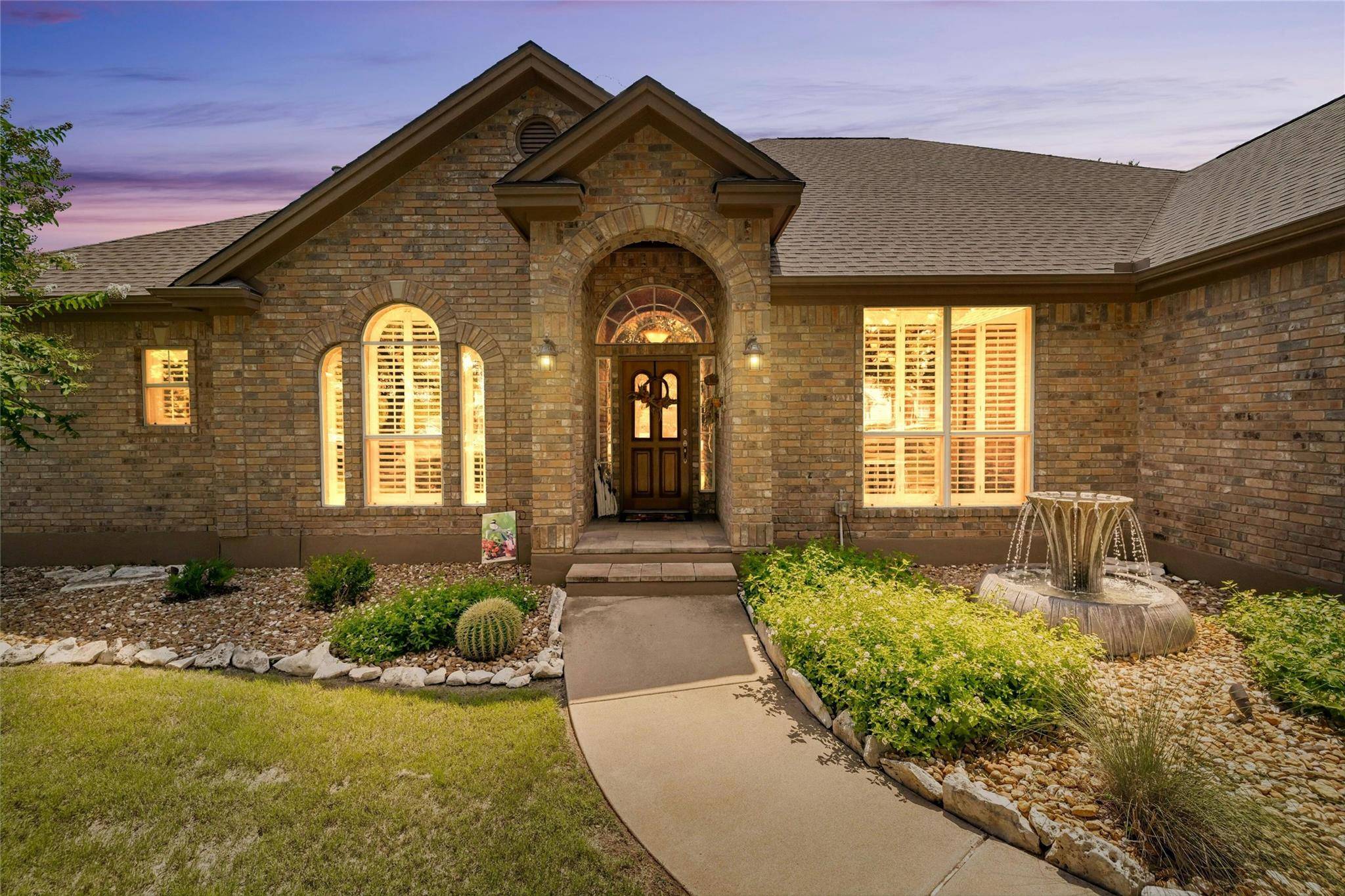 202 Bobbys CV, Georgetown, TX 78633