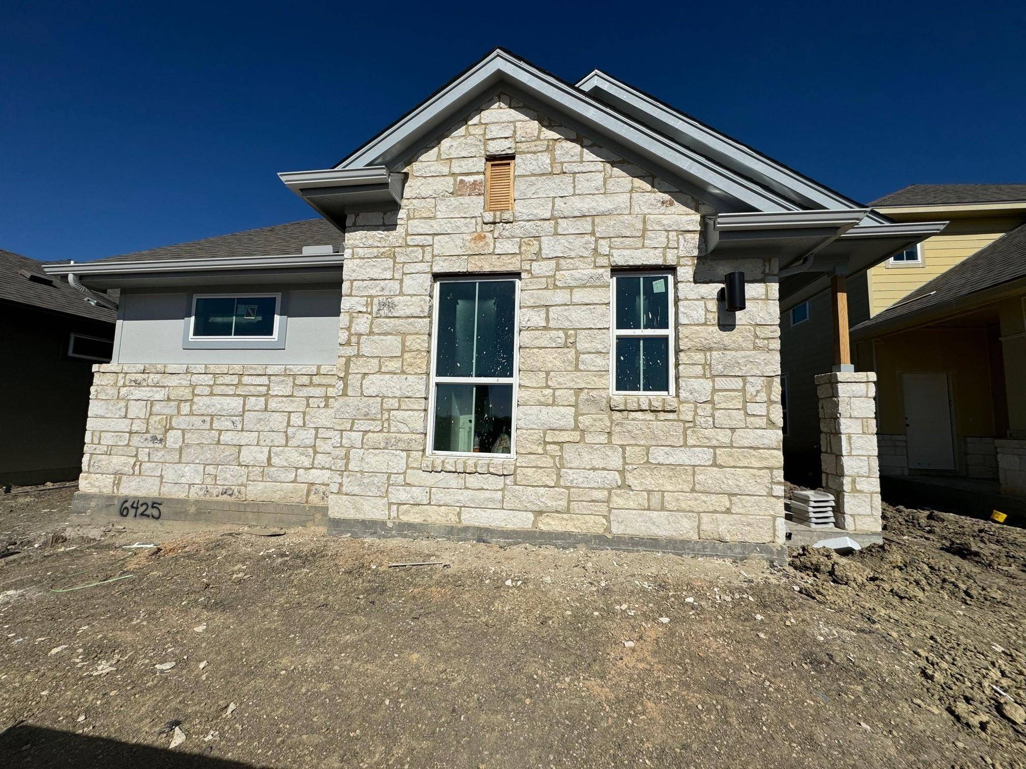 6425 Marsh LN, Buda, TX 78610