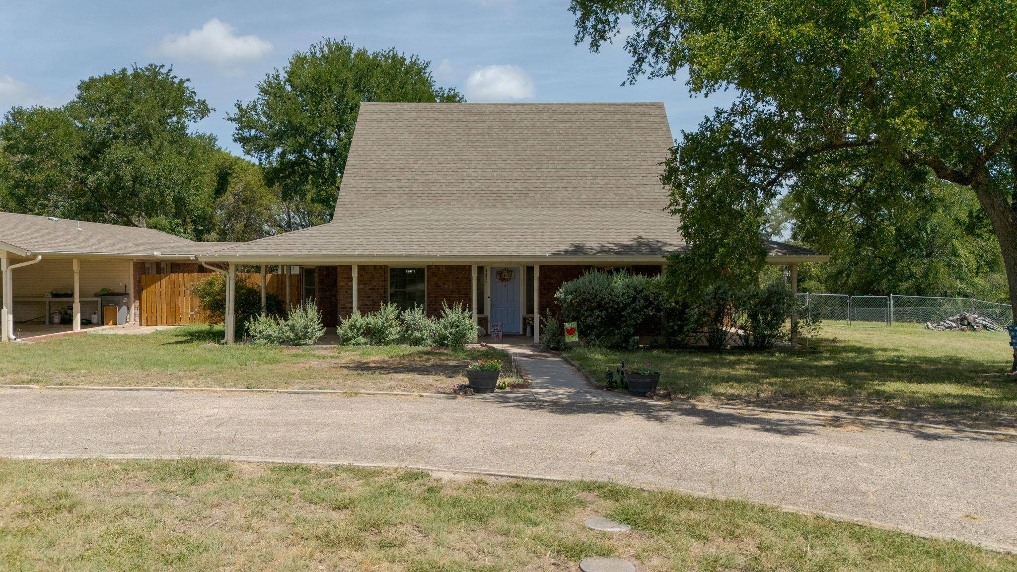 310 County Road 3080, Lampasas, TX 76550