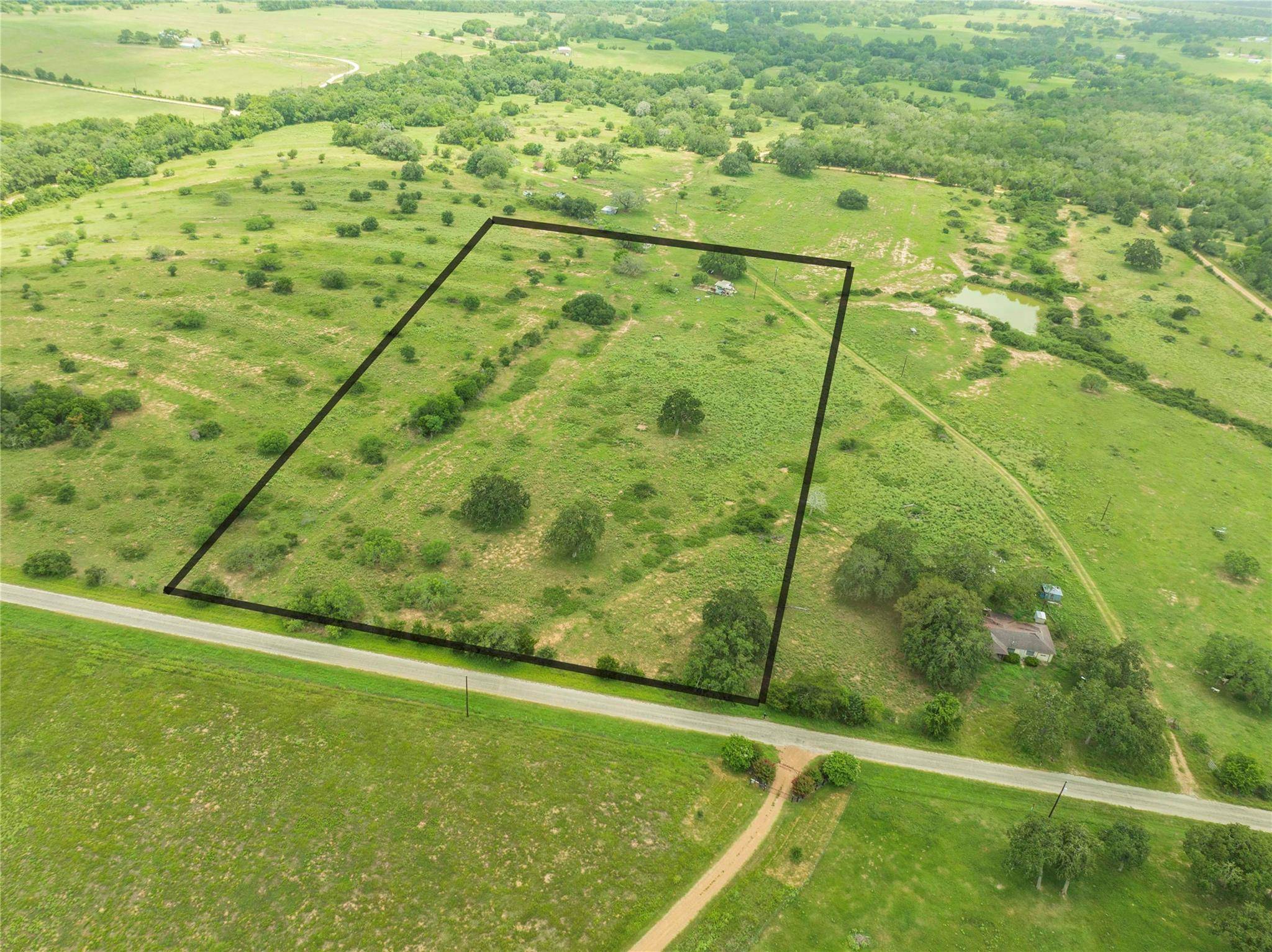 02 CR 214, Hallettsville, TX 77964
