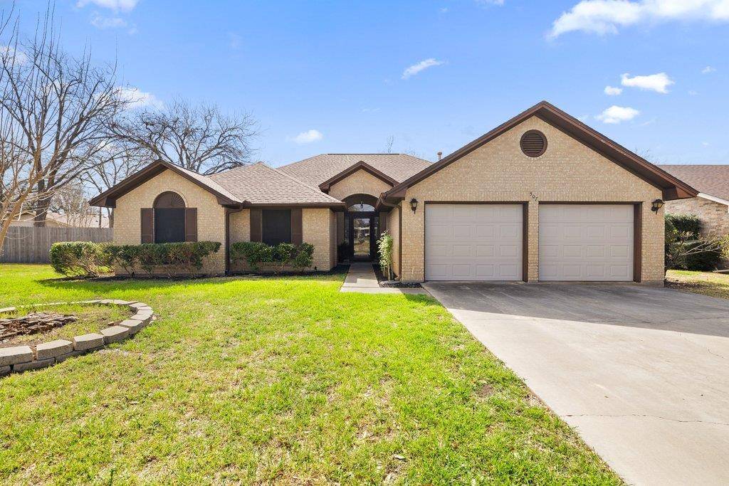 307 Cherrywood CIR, Taylor, TX 76574