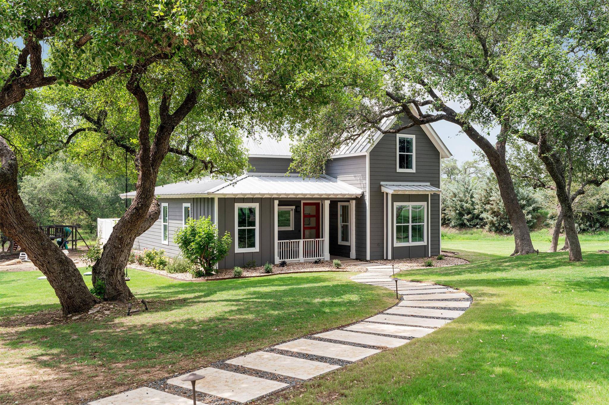 509 Victorian Gable DR, Driftwood, TX 78619