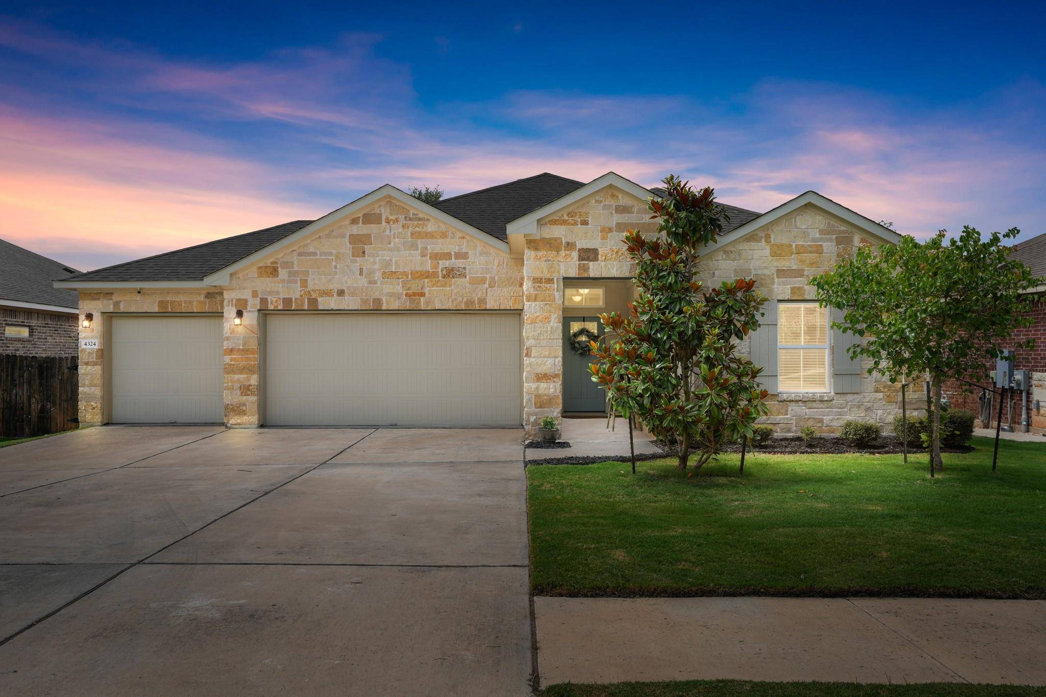 4324 Rockbrook Farms LN, Georgetown, TX 78628