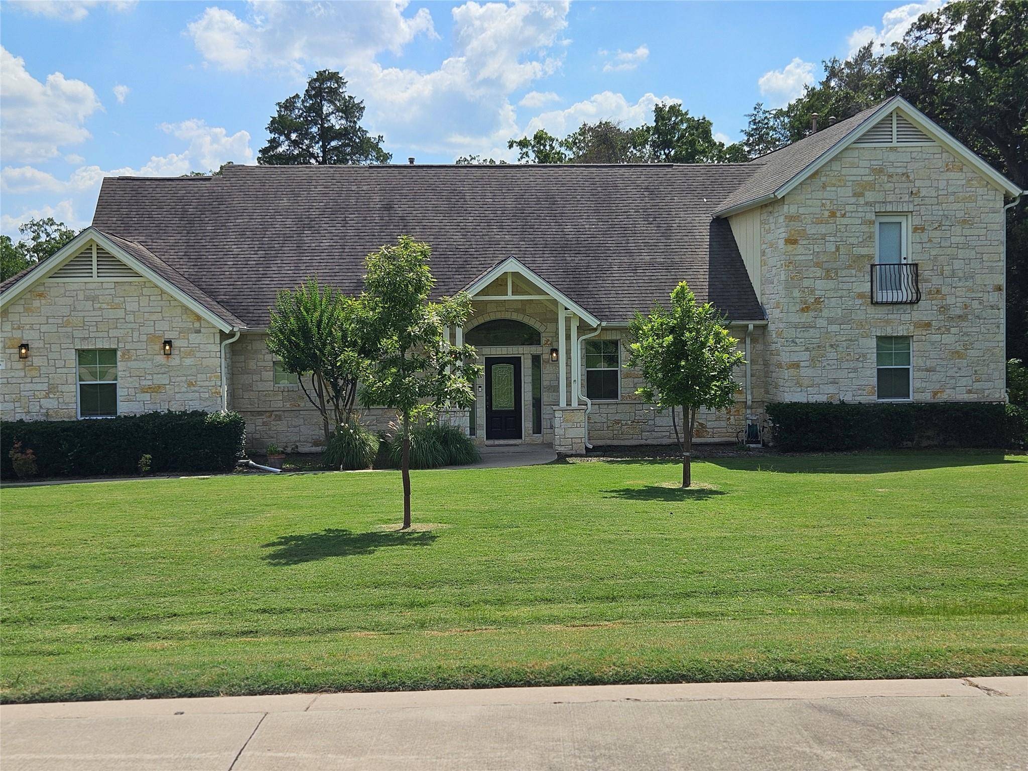 146 Carriage CT, Bastrop, TX 78602