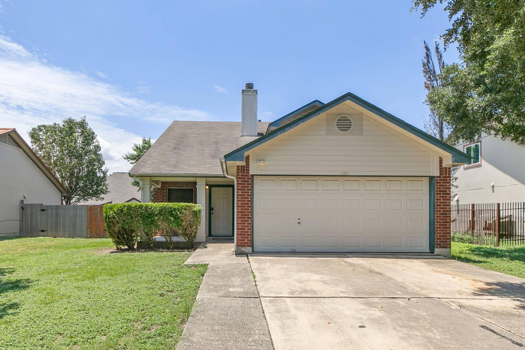 120 Llama LOOP, Kyle, TX 78640