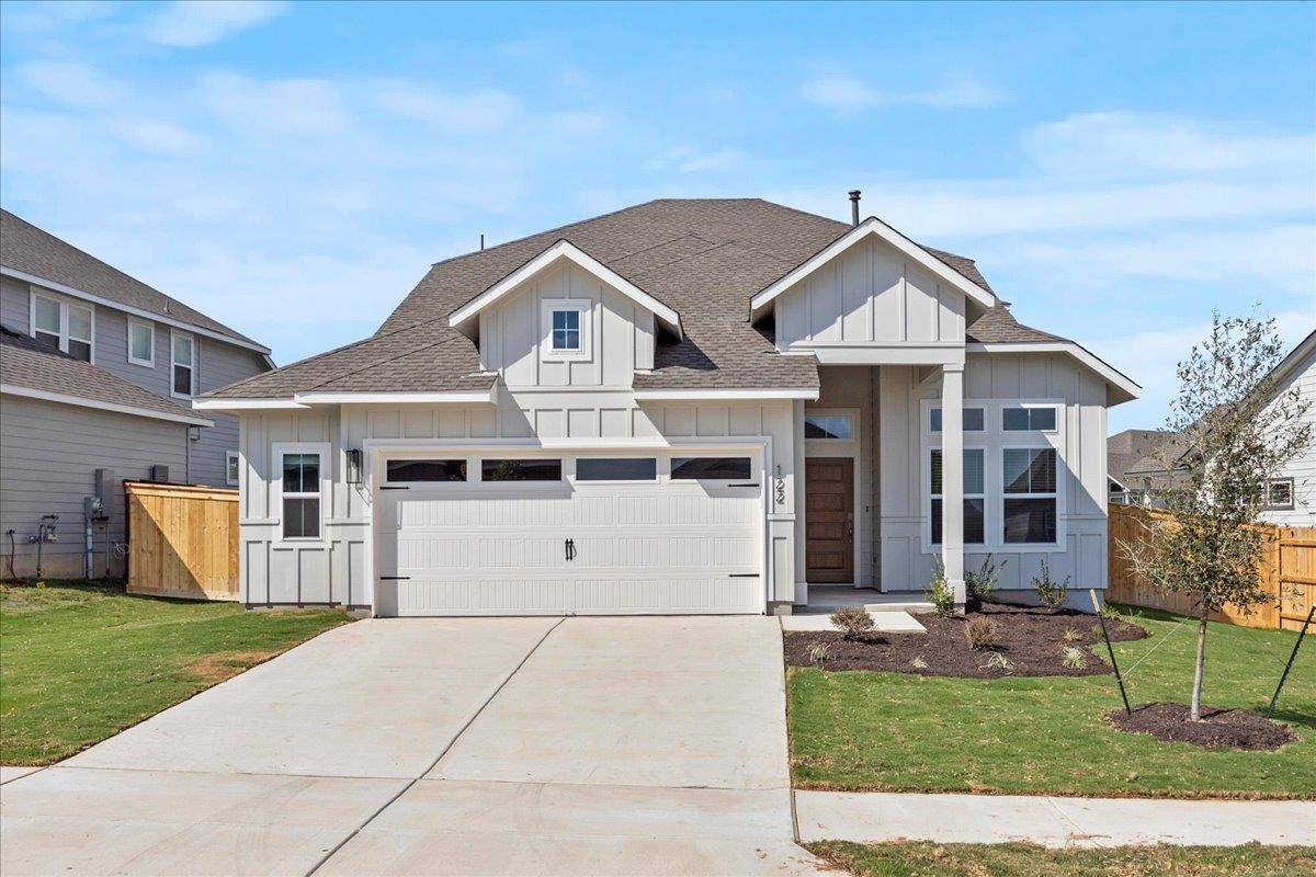 122 Paul Pena DR, San Marcos, TX 78666