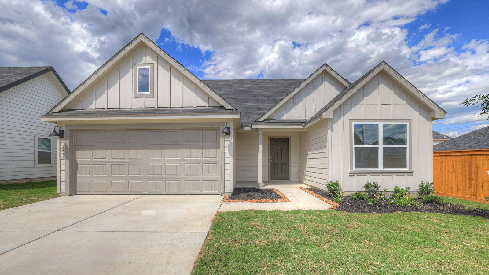 141 FLORA VISTA ST, San Marcos, TX 78666