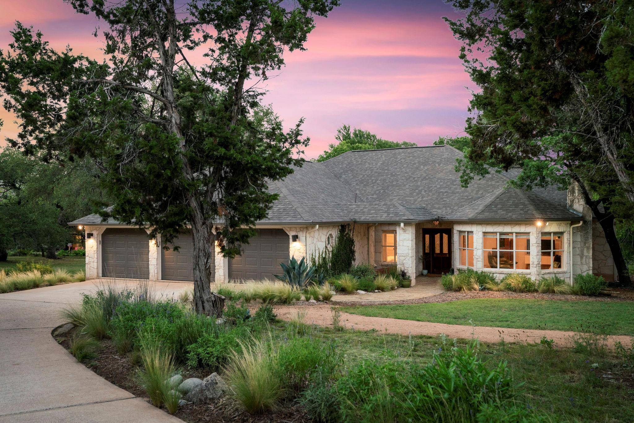 707 West Creek DR, Dripping Springs, TX 78620