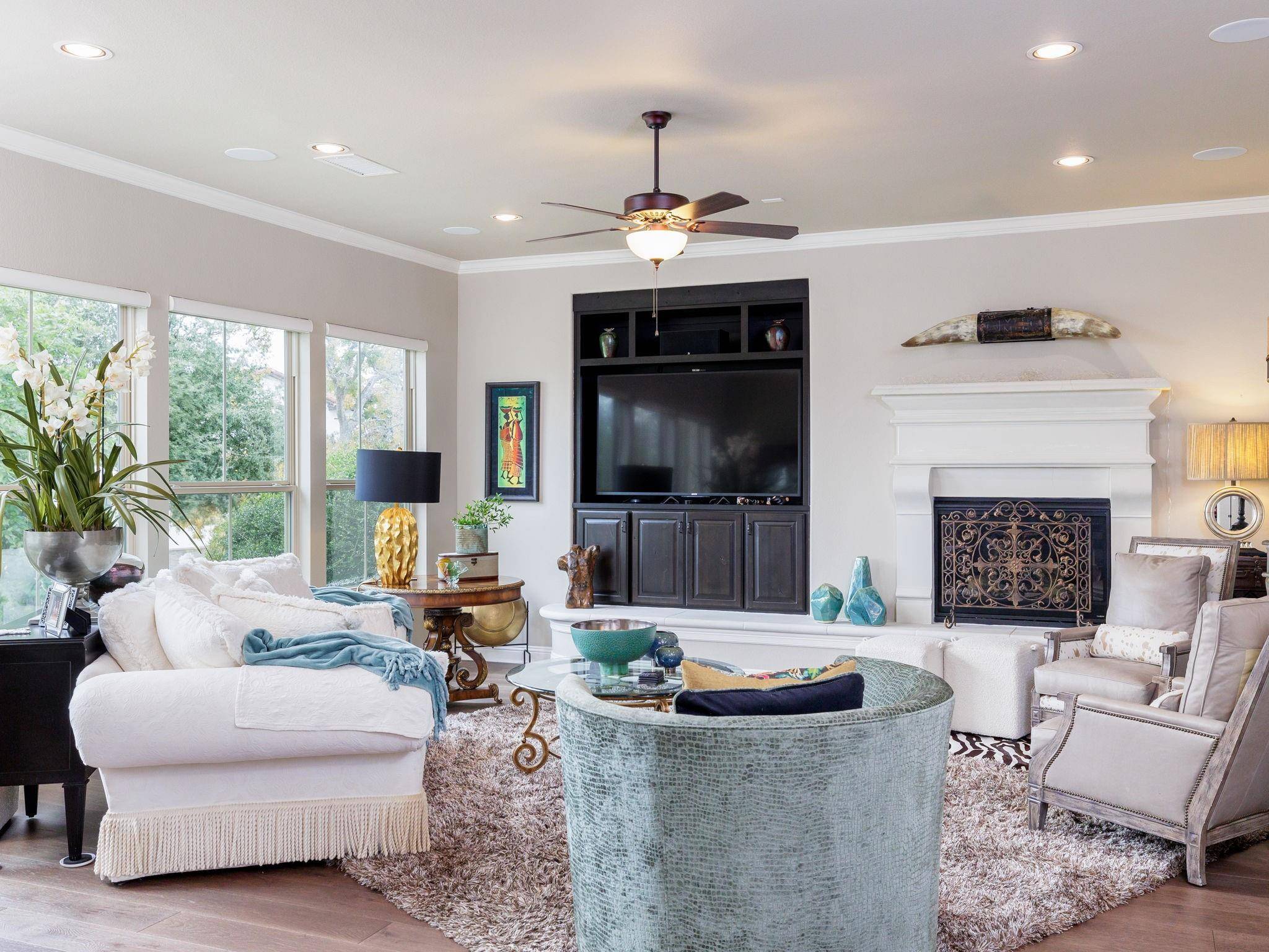 104 Grand Oaks LN, Georgetown, TX 78628