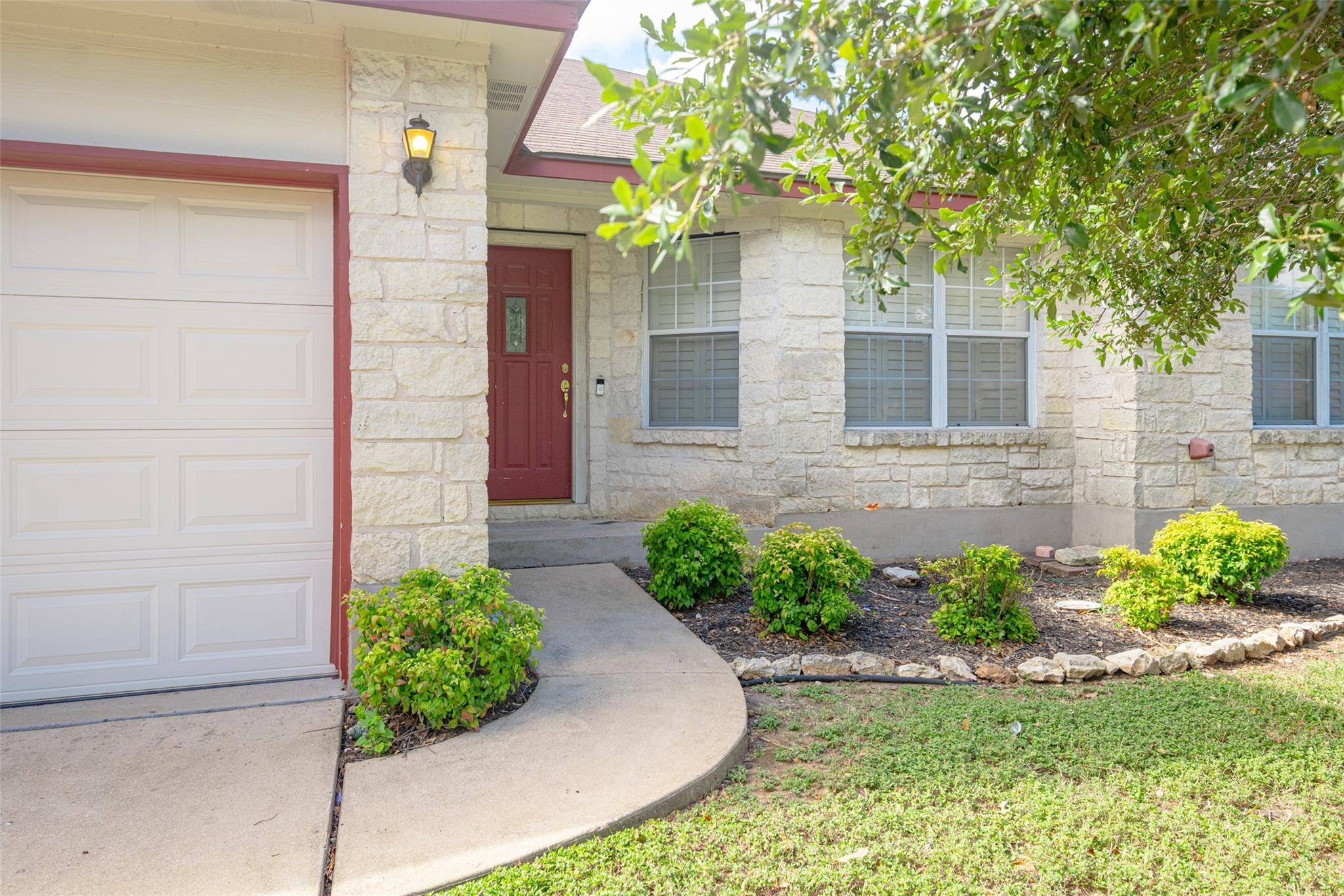 1620 Abbey LN, Cedar Park, TX 78613