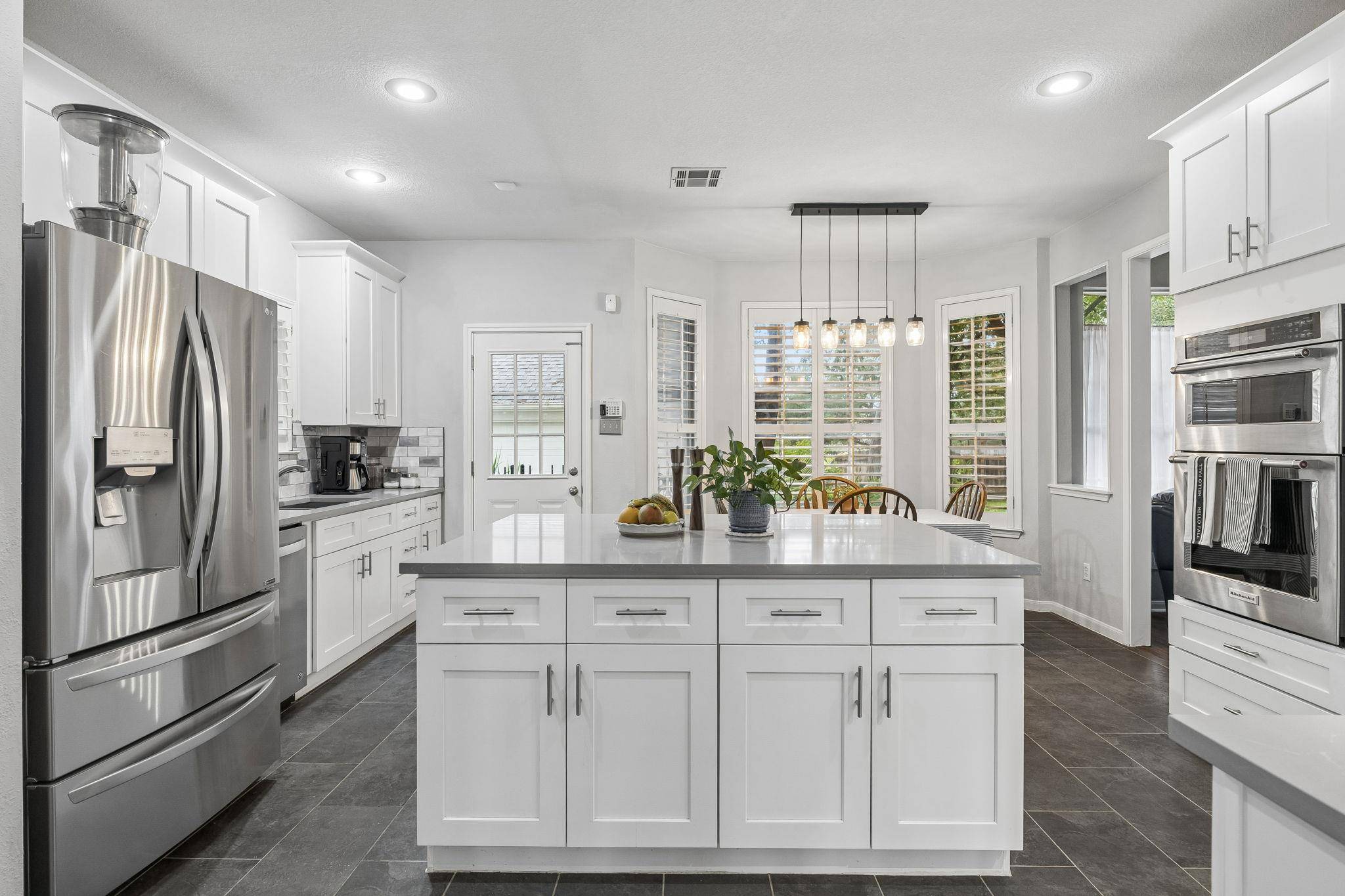 6804 Robert Dixon DR, Austin, TX 78749