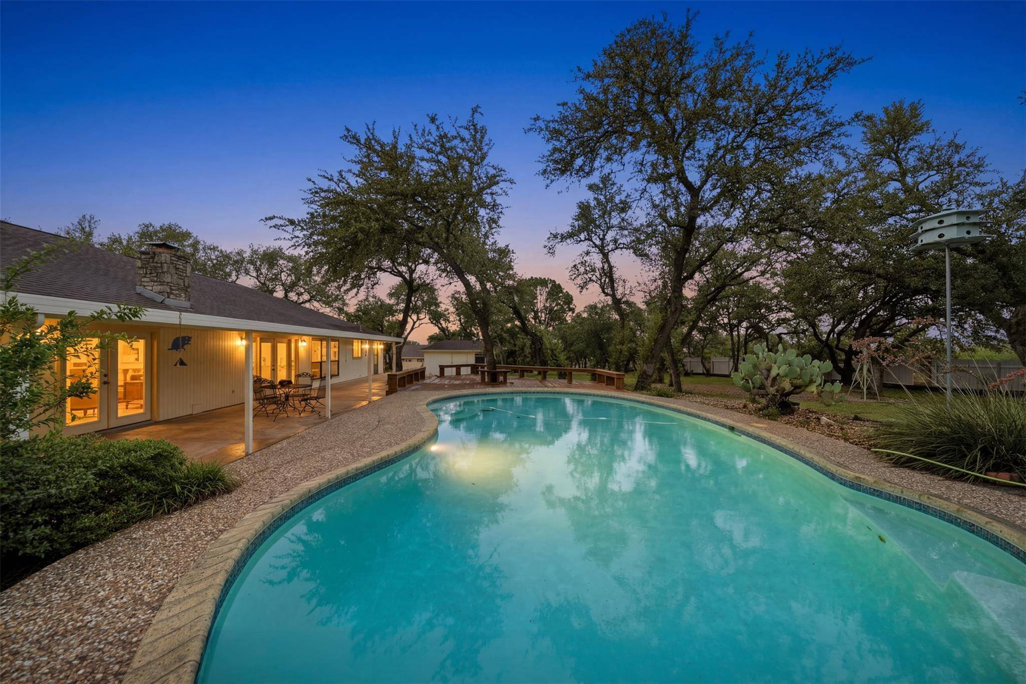 1013 Hidden Hills DR, Dripping Springs, TX 78620