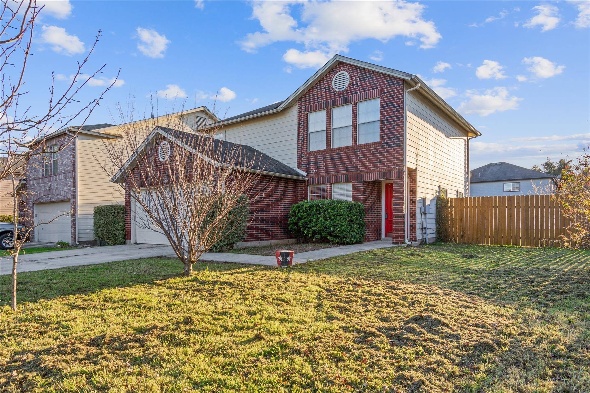 480 Emerald Fields LN, Kyle, TX 78640