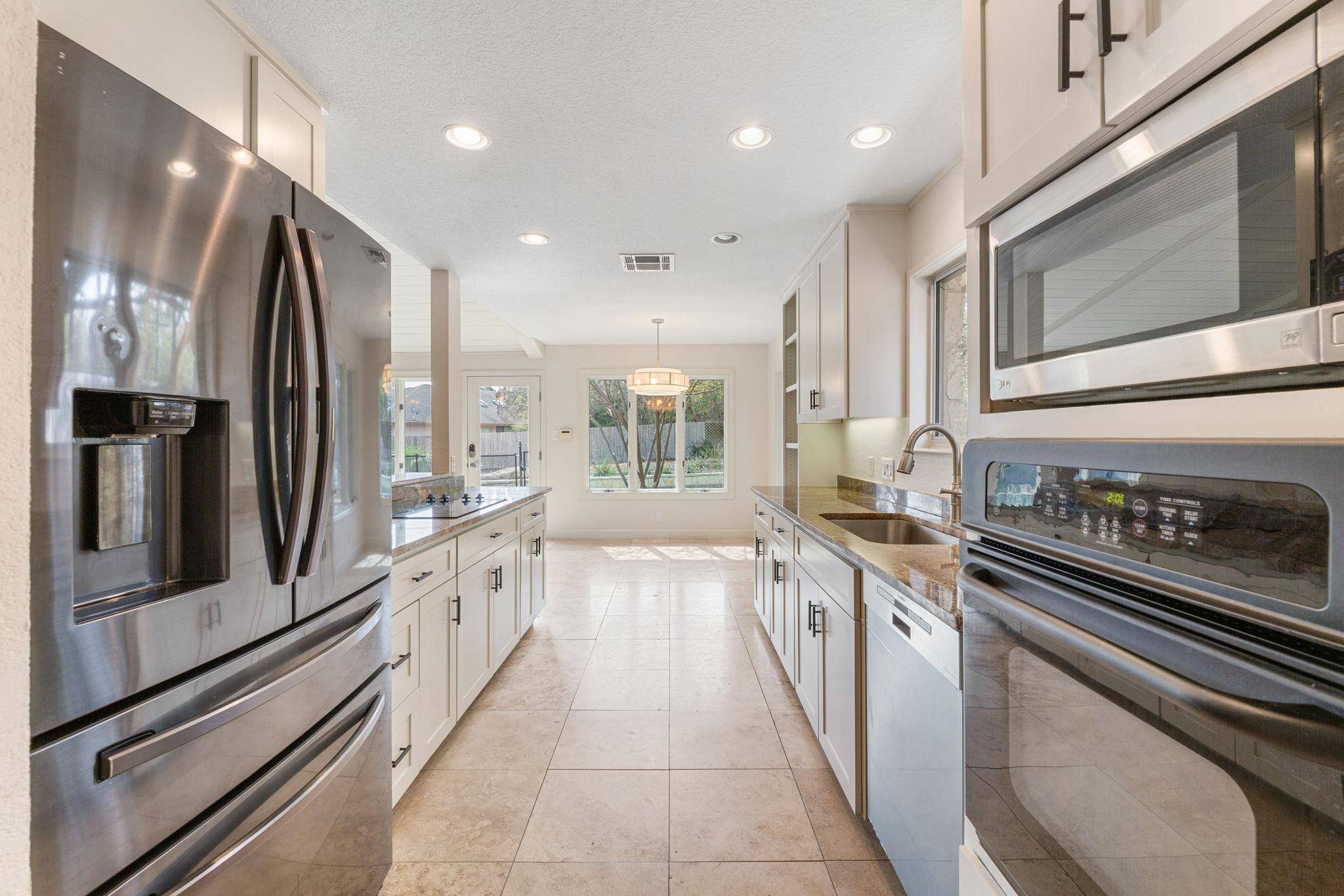 9902 Winding Oak CIR, Austin, TX 78750