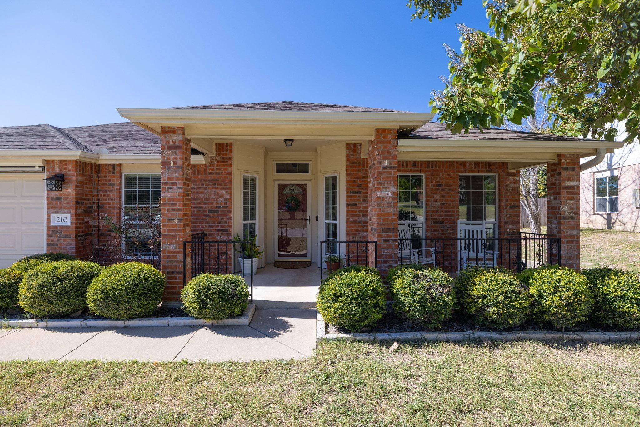 210 W Iowa DR, Harker Heights, TX 76548