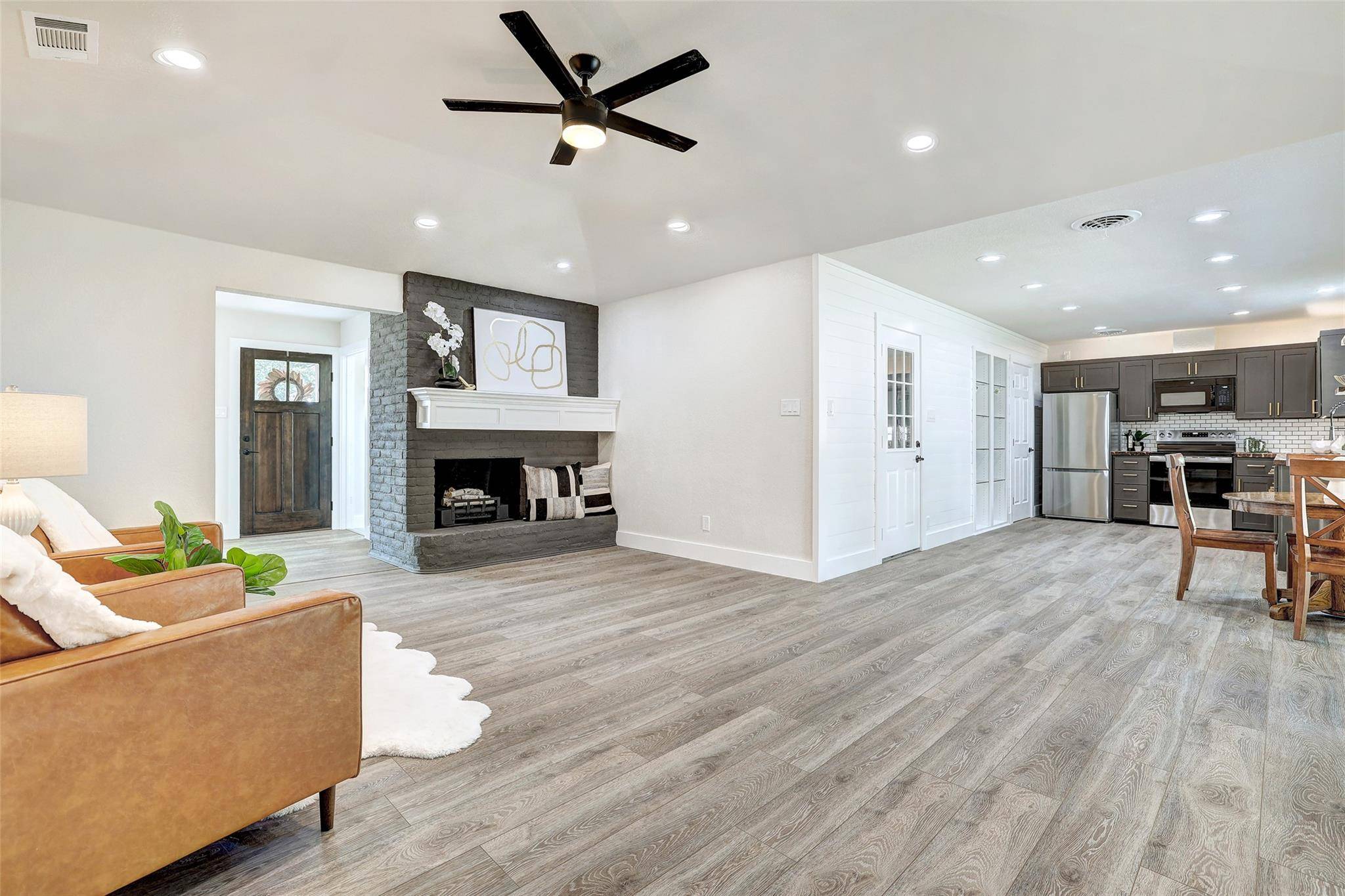 805 River Bend DR, Georgetown, TX 78628
