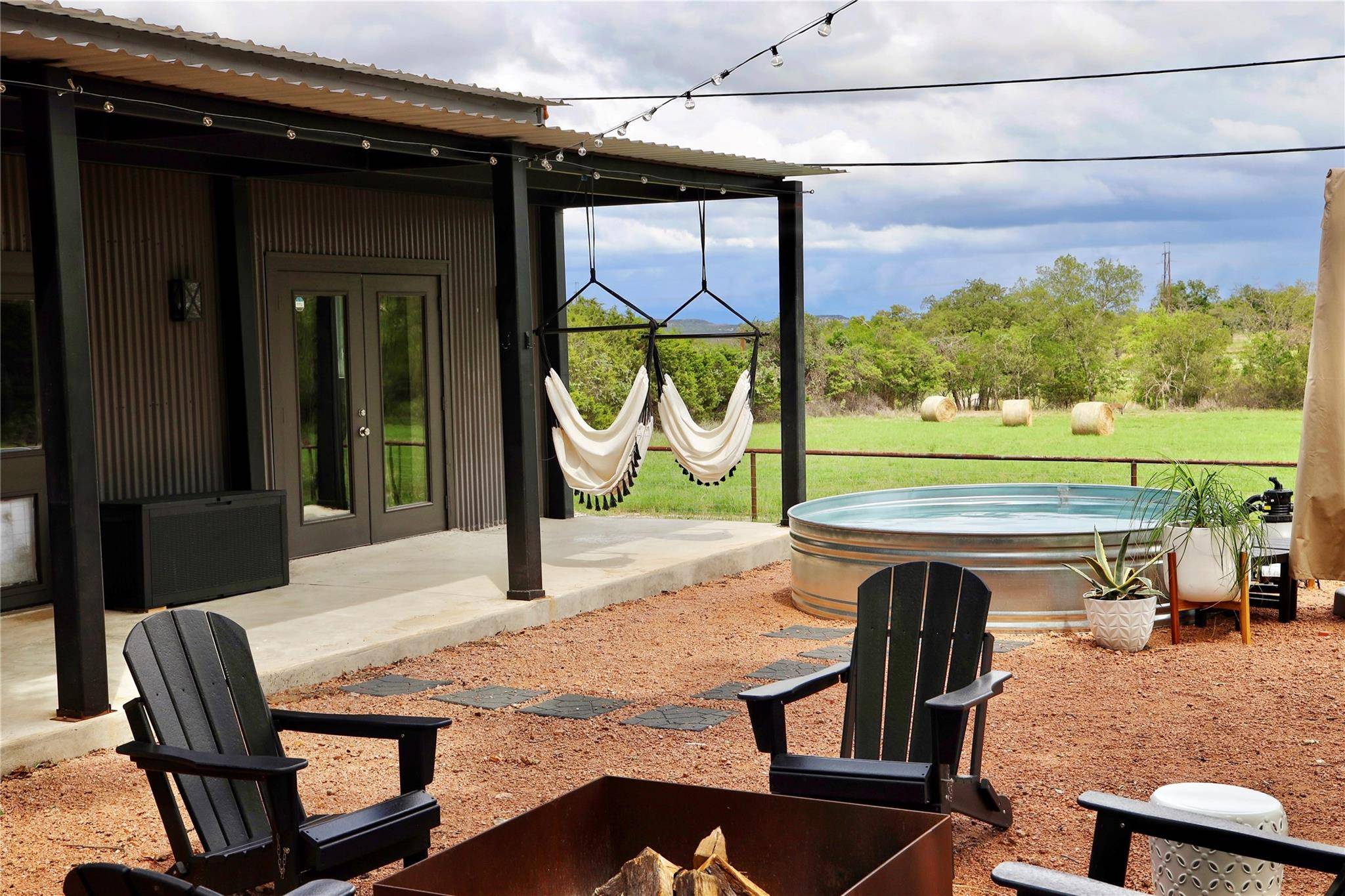 849 W Live Oak ST, Fredericksburg, TX 78624
