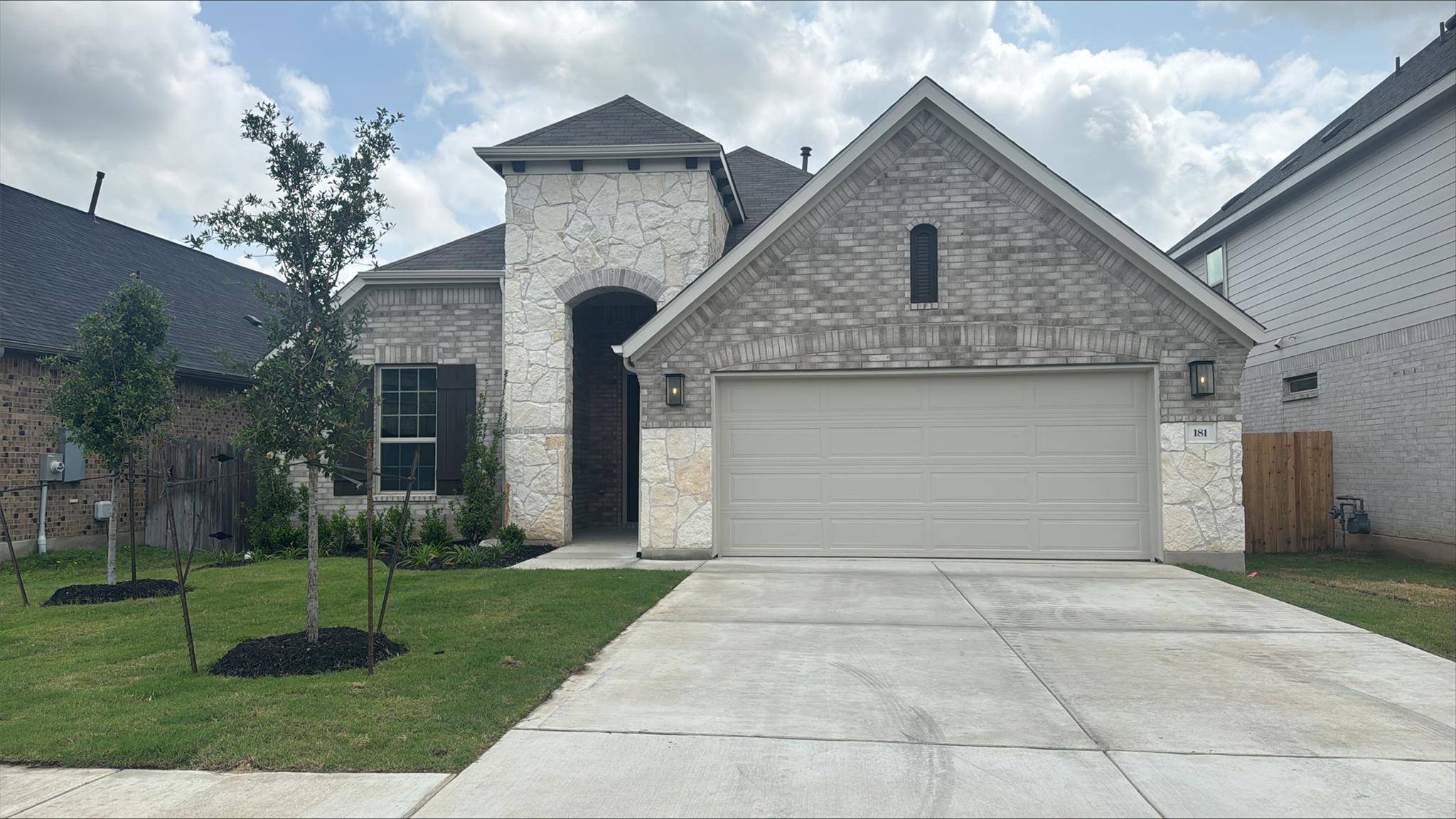 181 Dove Tree DR, Buda, TX 78610