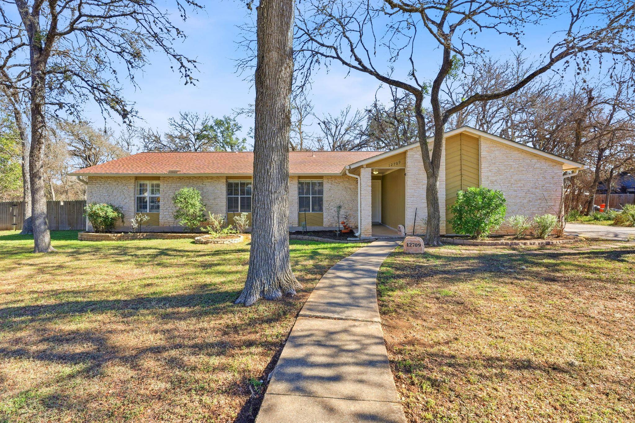 12709 Shady Acres DR, Buda, TX 78610