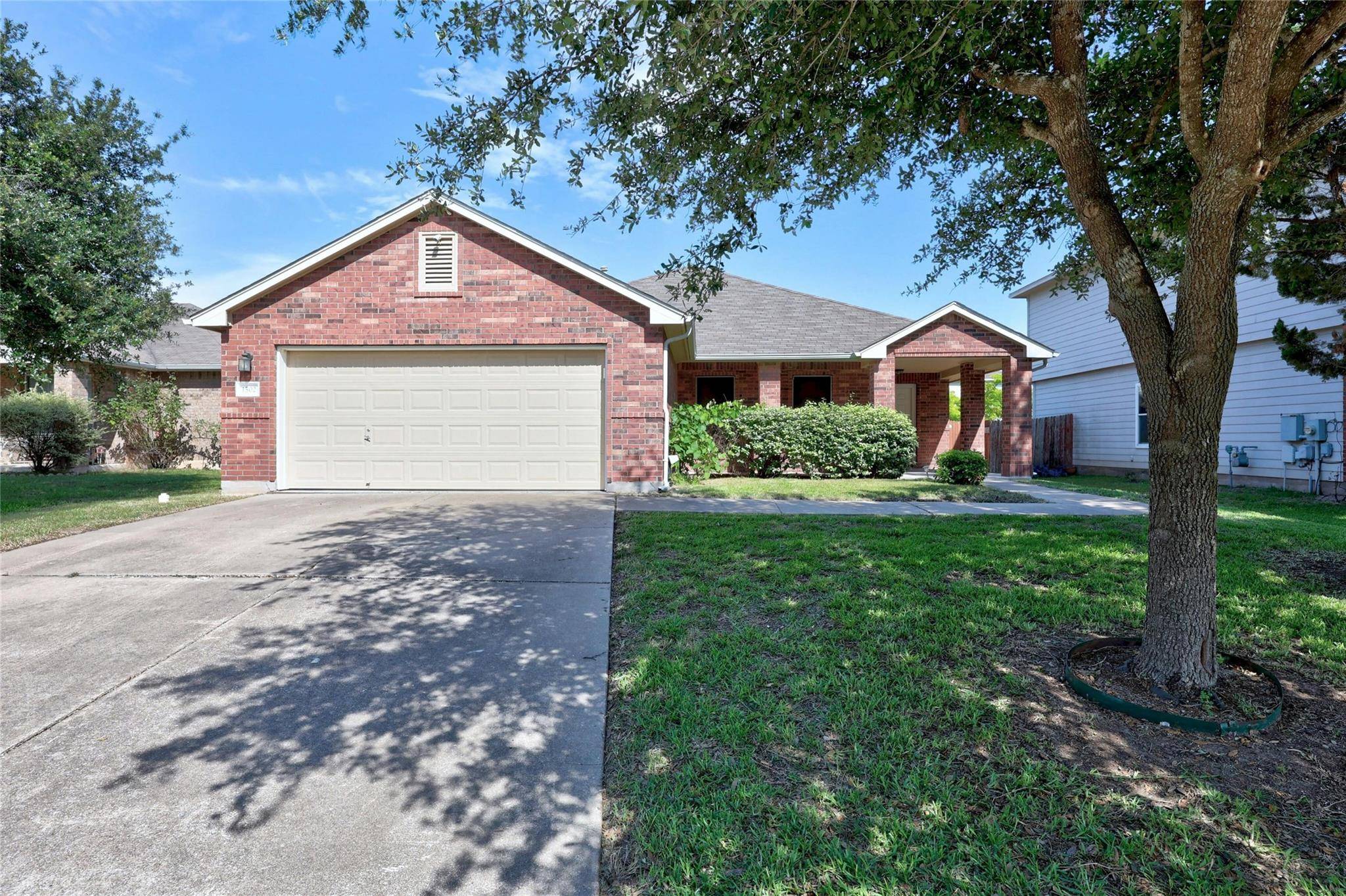 1502 Reagan Wells DR, Hutto, TX 78634