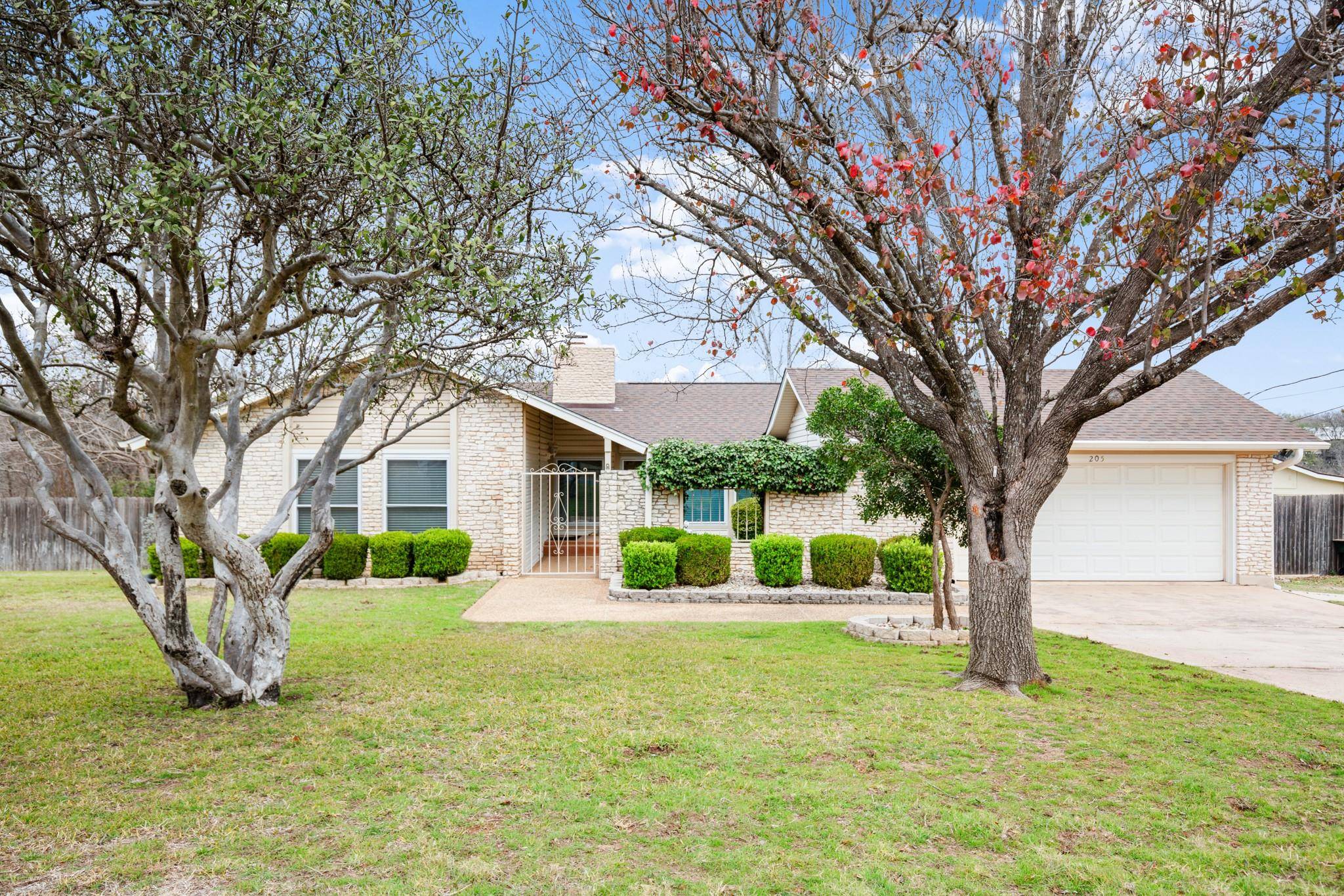 205 Ridgecrest RD, Georgetown, TX 78628