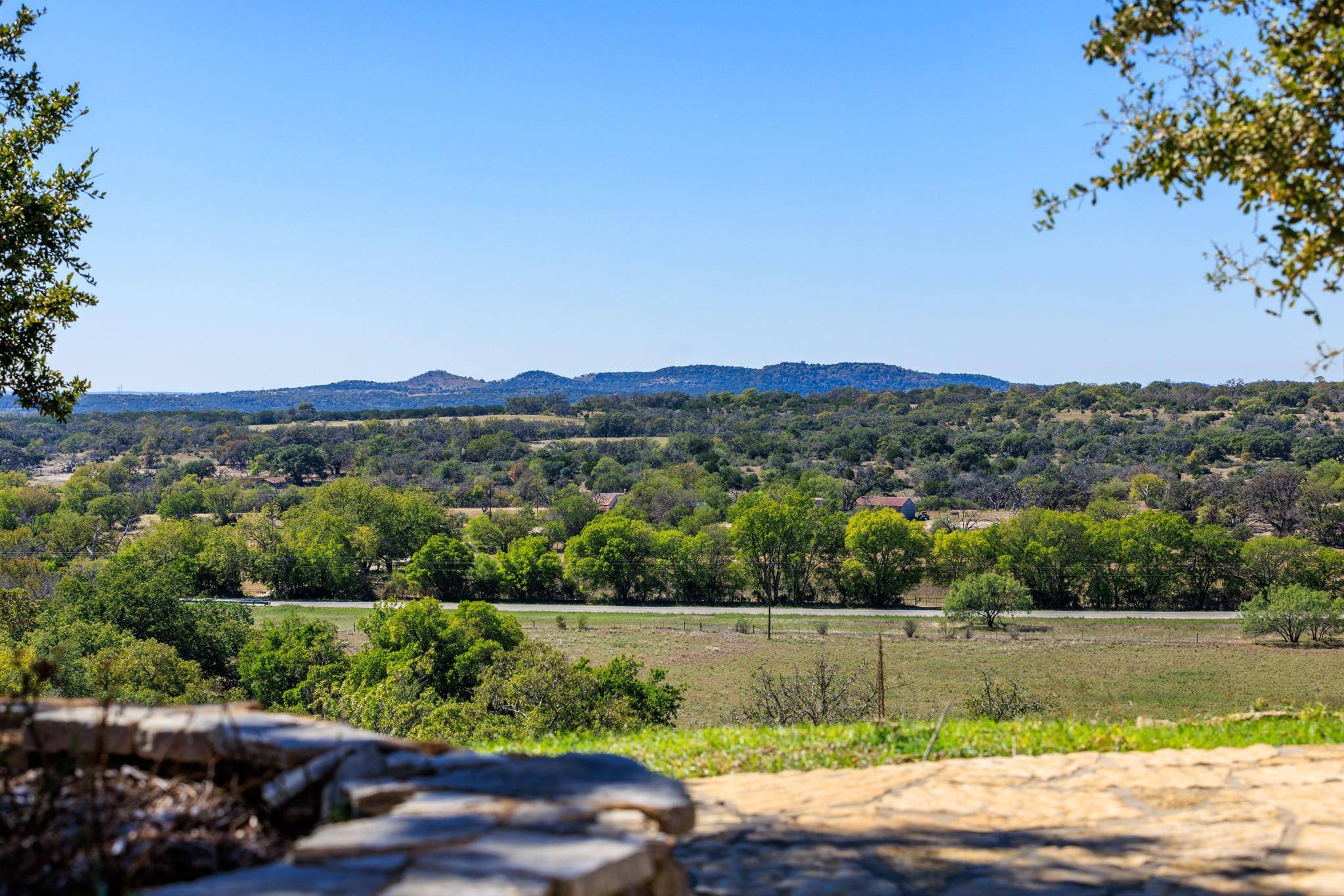 241 N US 87 HWY, Comfort, TX 78013