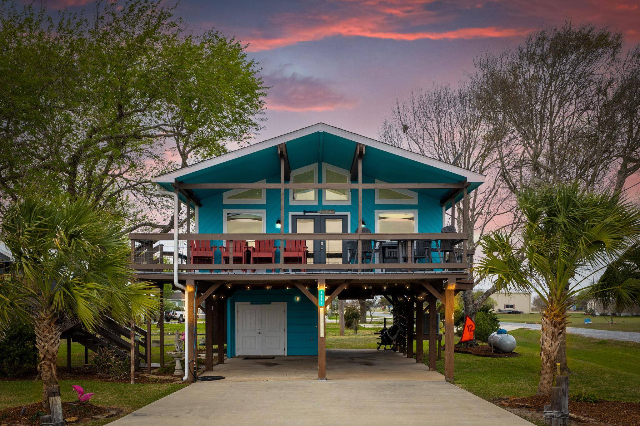 1941 Bayview DR, Palacios, TX 77465