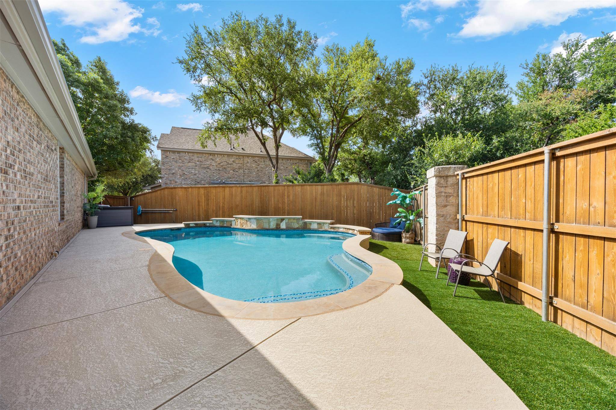 2925 Plantation DR, Round Rock, TX 78681