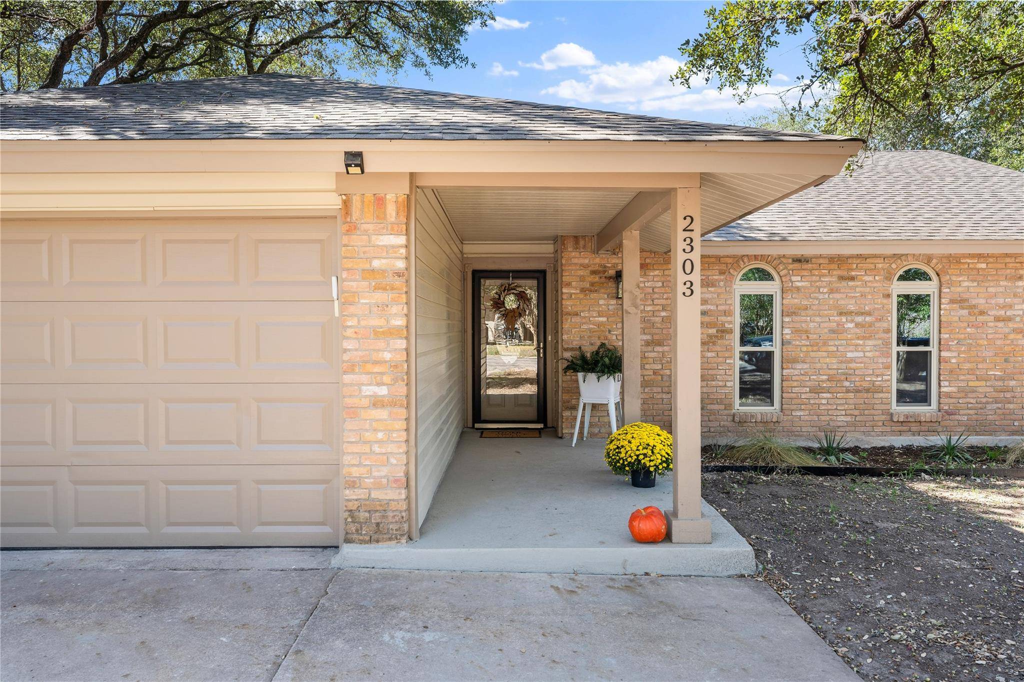 2303 Monte Carlo DR, Cedar Park, TX 78613