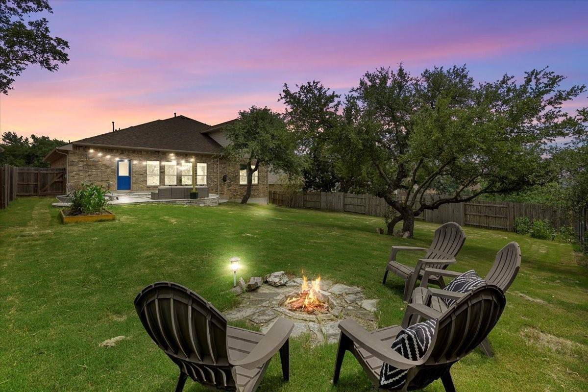 340 Manchester LN, Austin, TX 78737