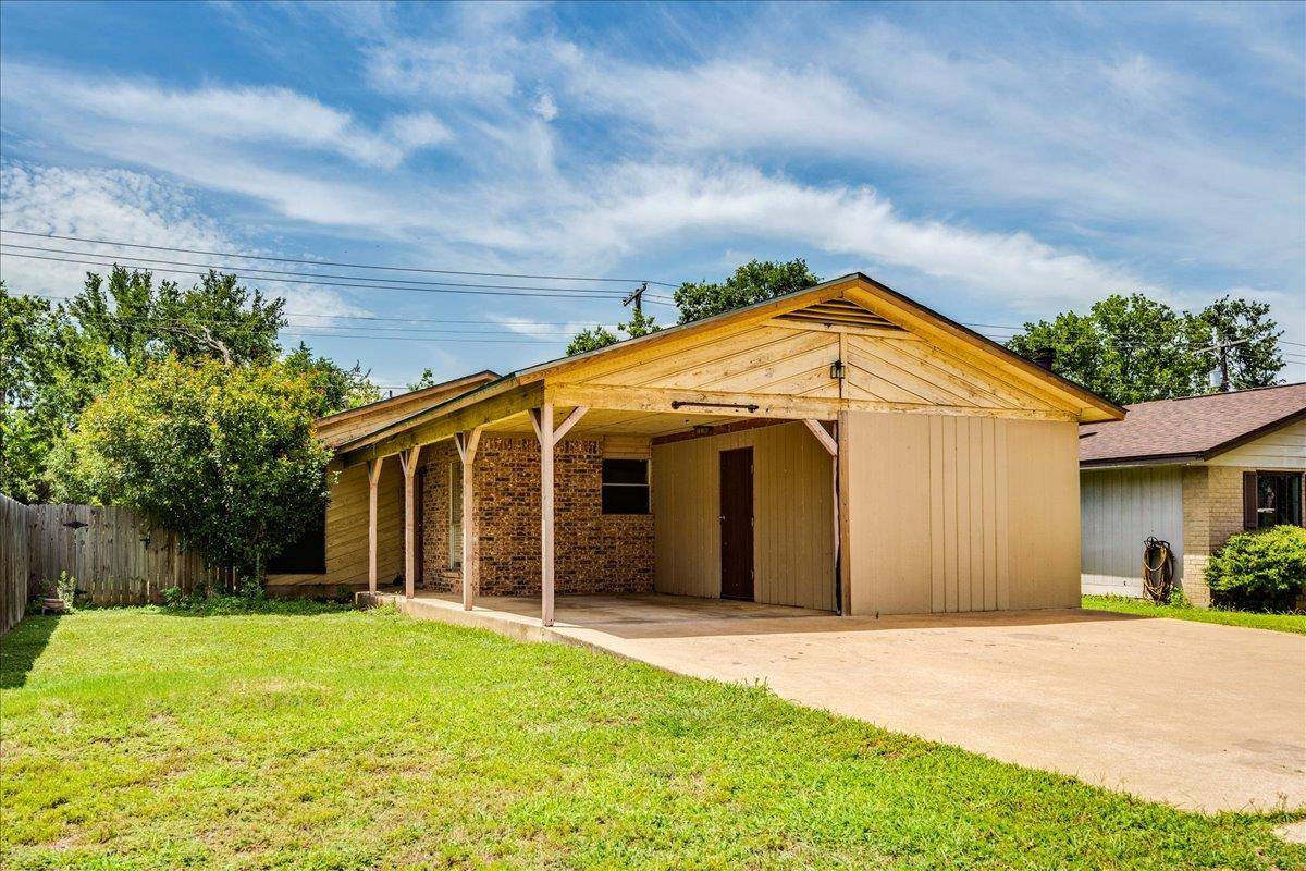 1605 Peachtree Valley DR, Round Rock, TX 78681