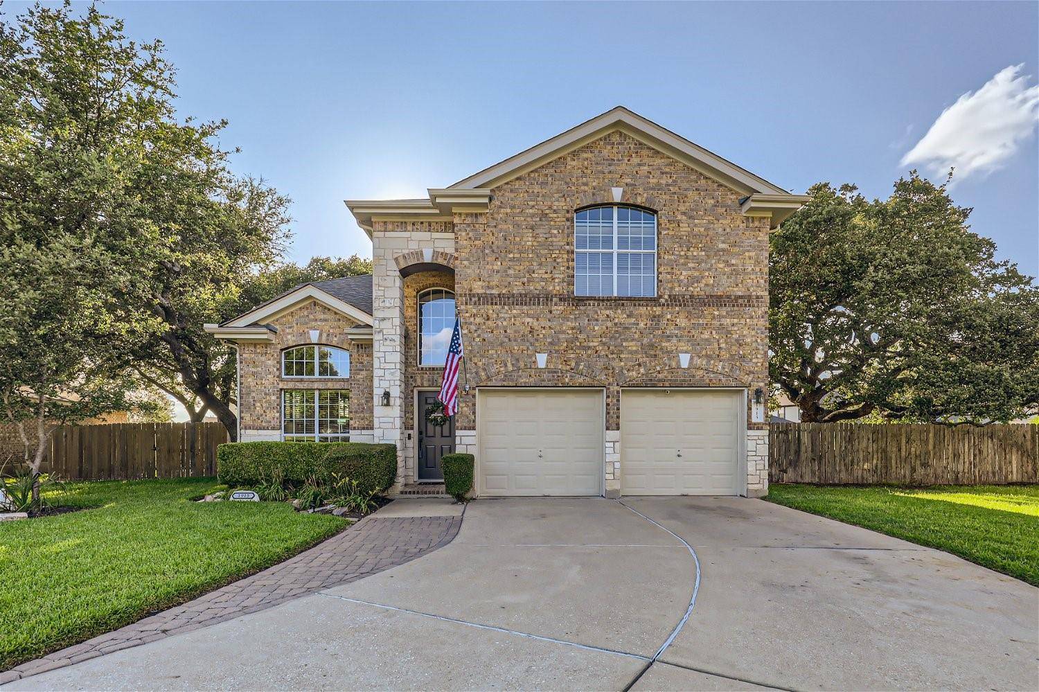 1915 Caprock LN, Cedar Park, TX 78613