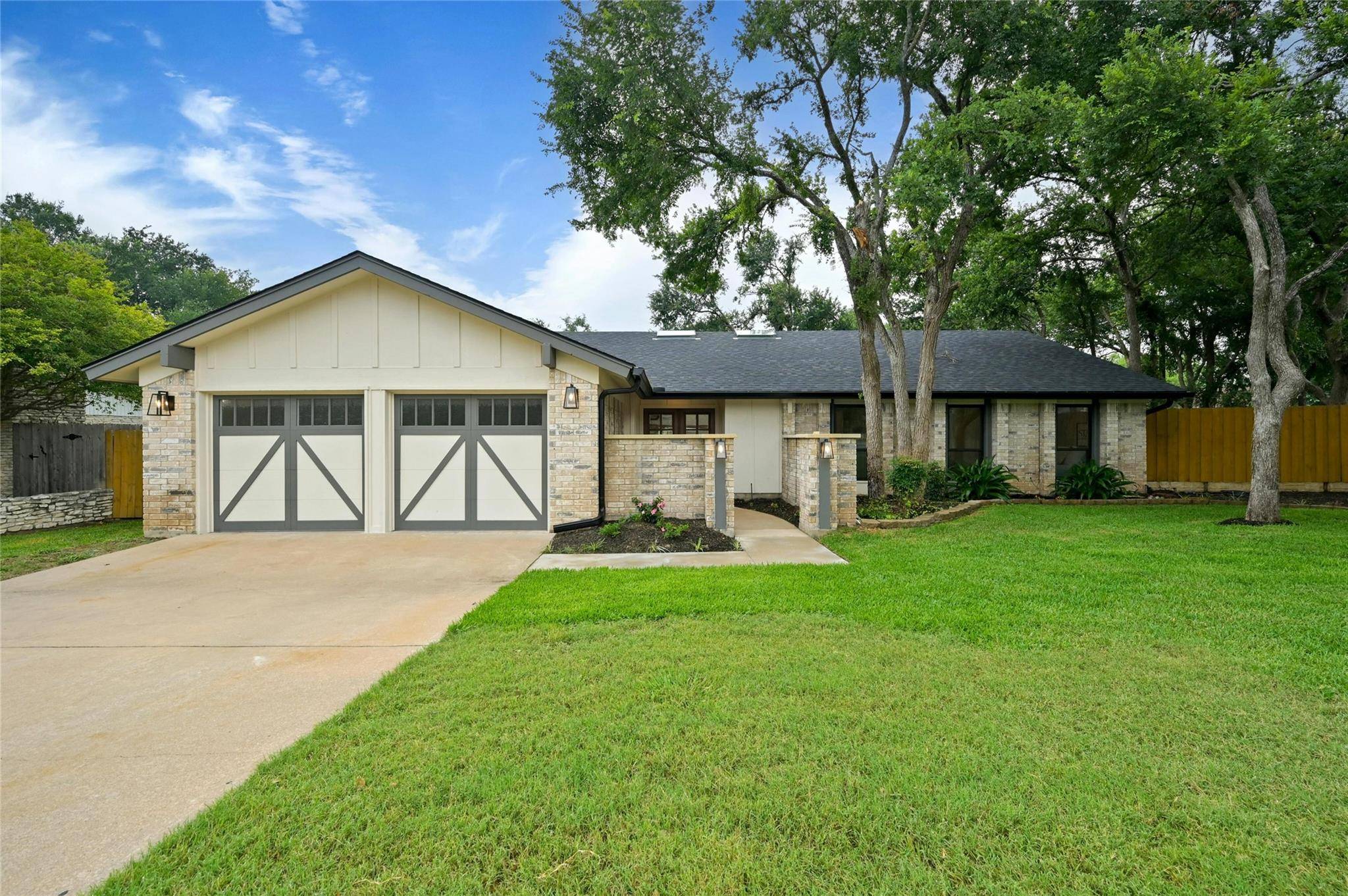 816 Saint Williams Ave, Round Rock, TX 78681