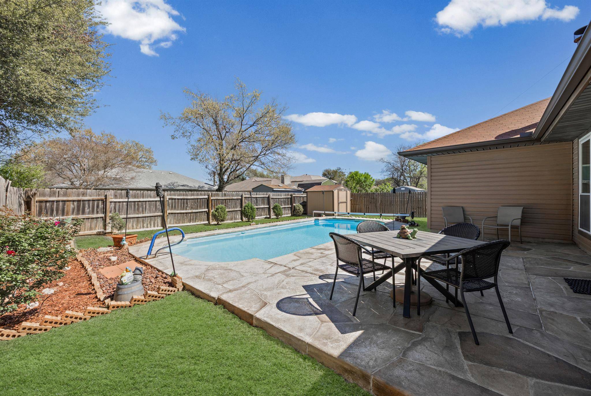 608 Battlecreek LN, Leander, TX 78641