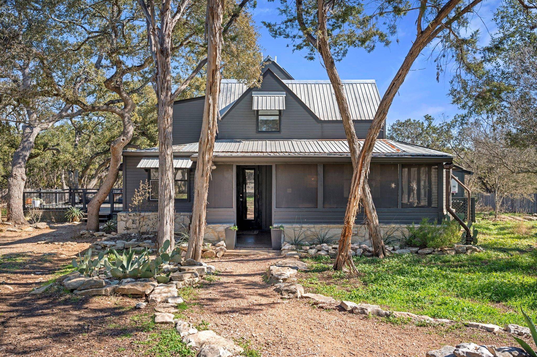 1007 Days End RD, Wimberley, TX 78676