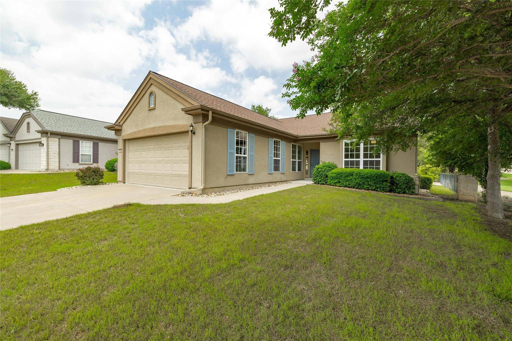 302 Whispering Wind DR, Georgetown, TX 78633