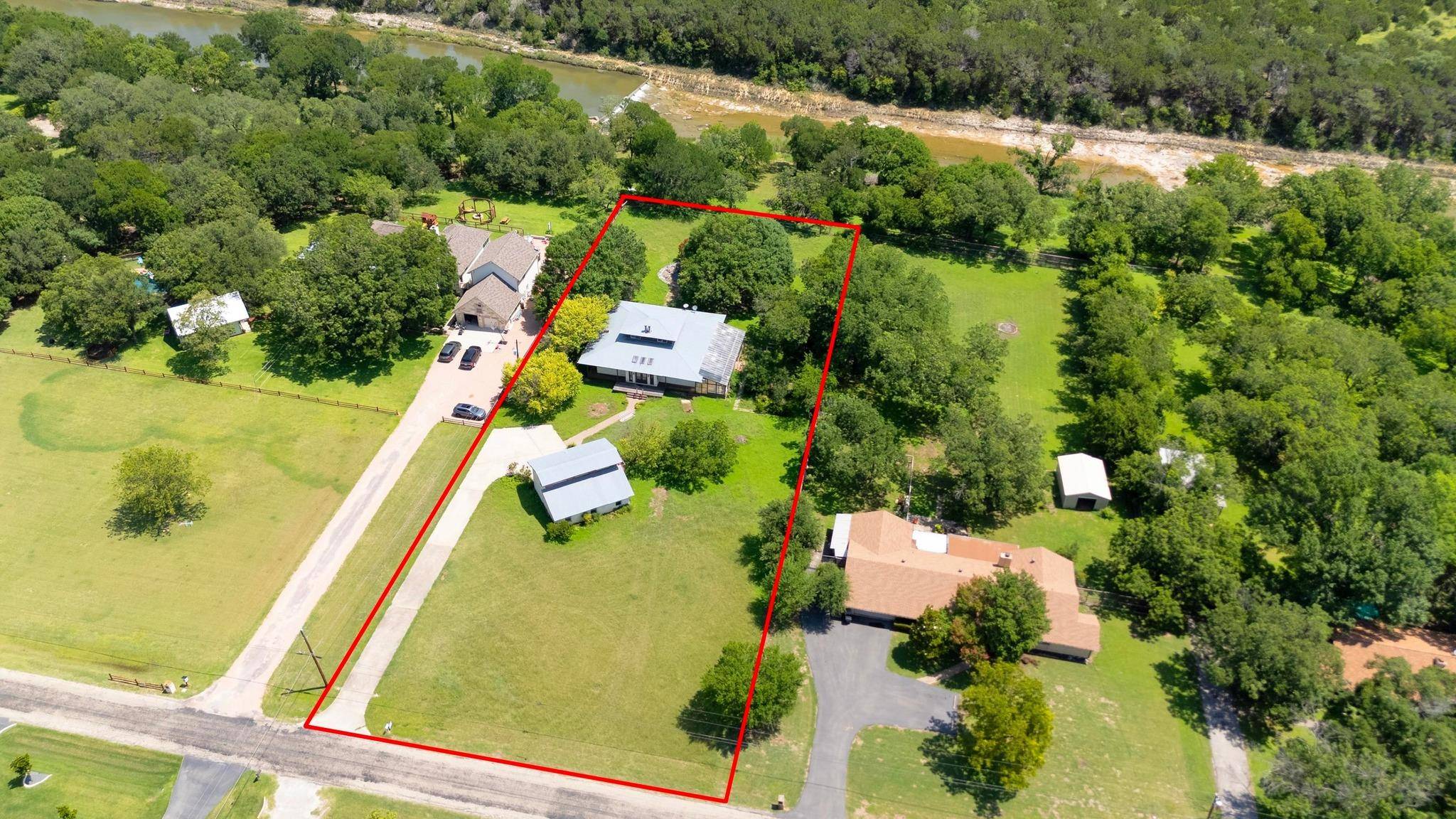 1001 S Gabriel DR, Leander, TX 78641