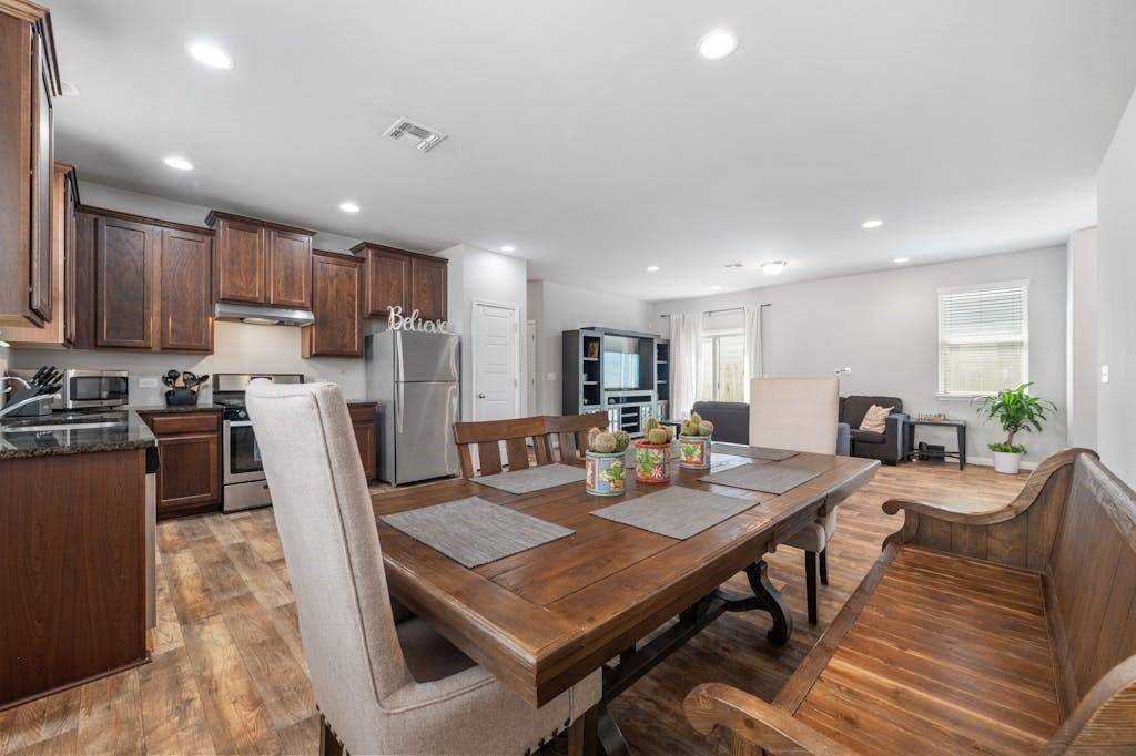 5569 Heron DR, Buda, TX 78610