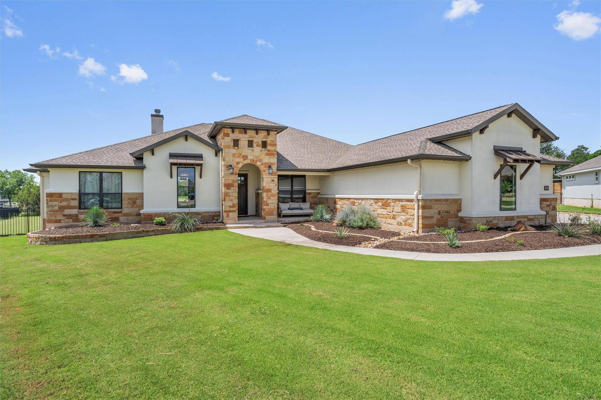 205 Honey Locust CV, Leander, TX 78641