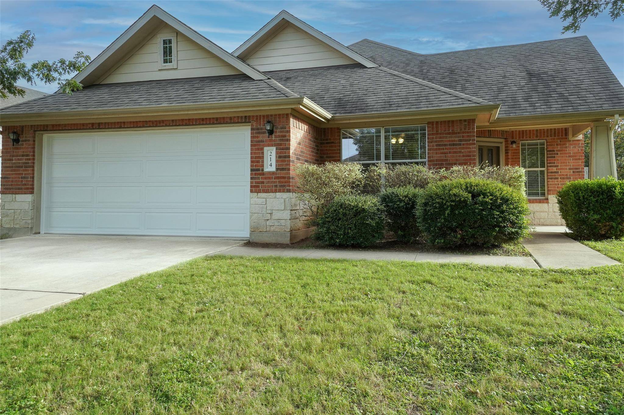 214 TARBOX BROWN DR, Buda, TX 78610