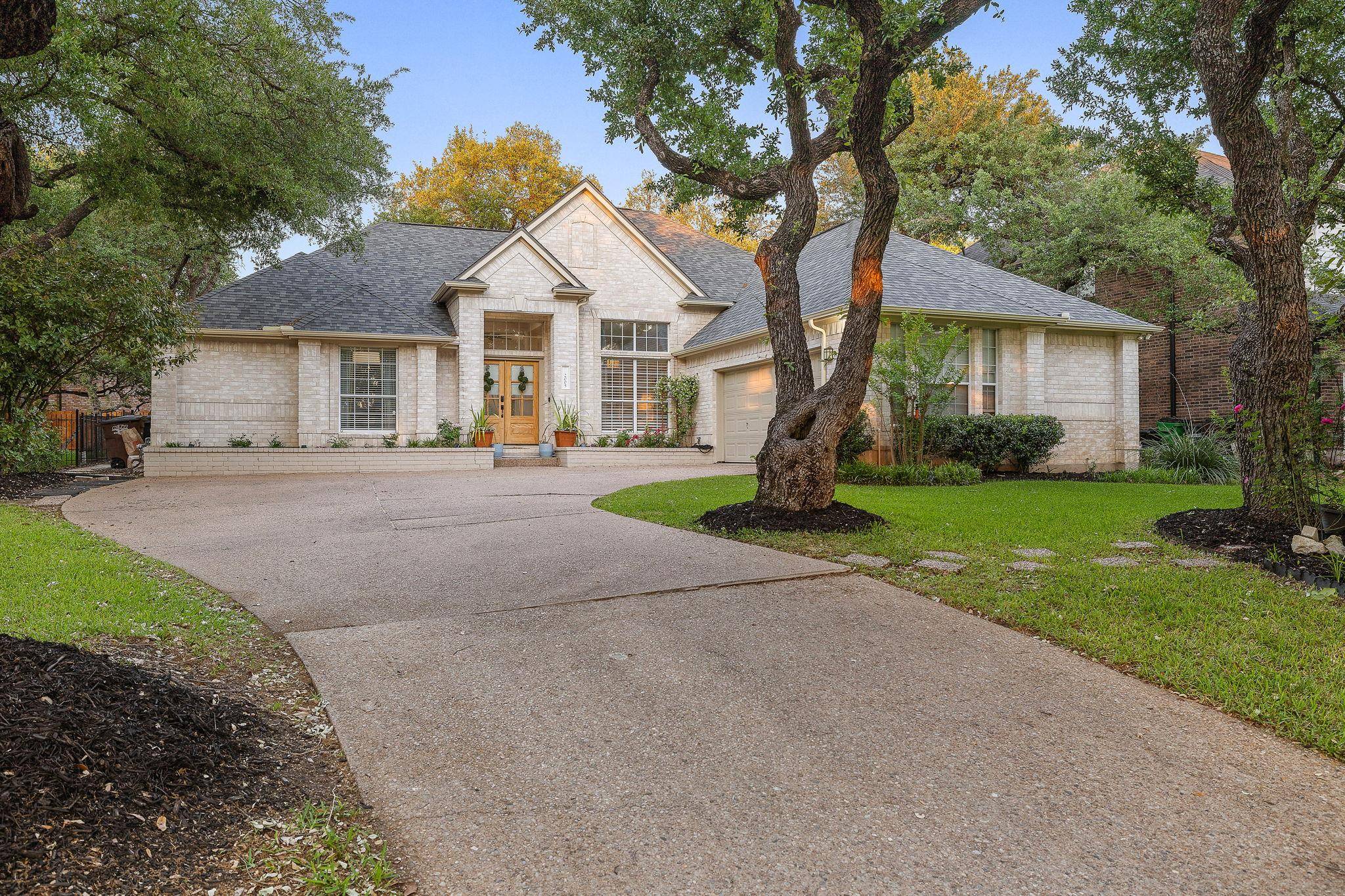 2005 St Andrews DR, Round Rock, TX 78664