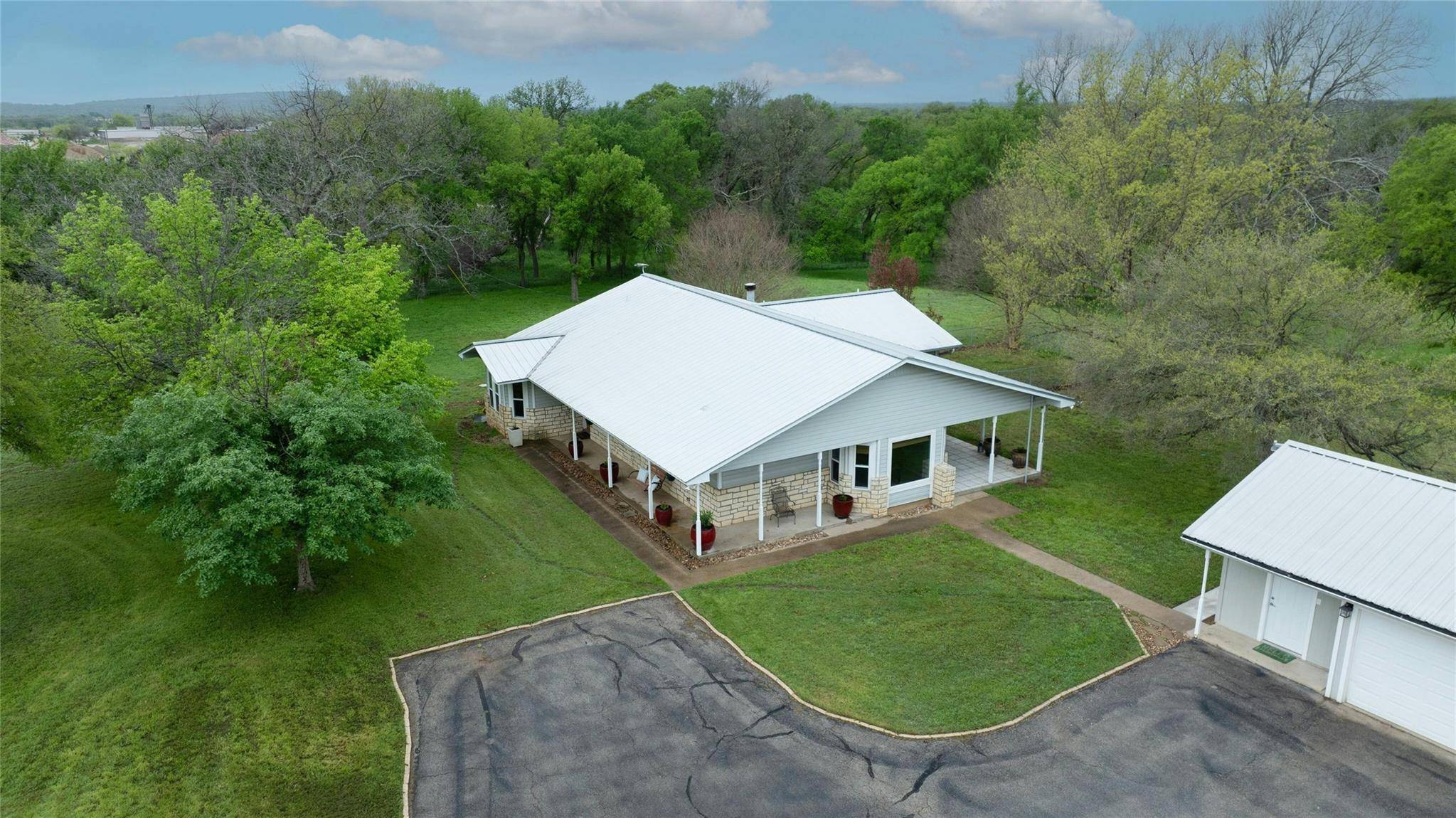701 Timber Ridge RD, Marble Falls, TX 78654