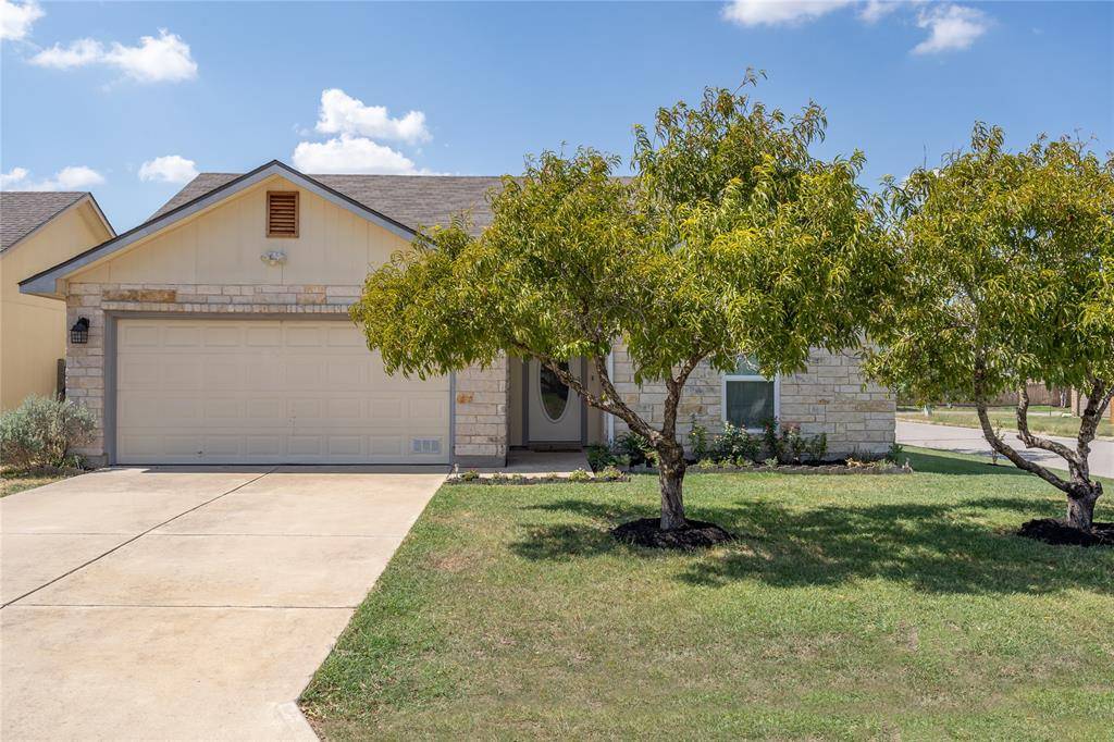 800 Ruby CT, Jarrell, TX 76537