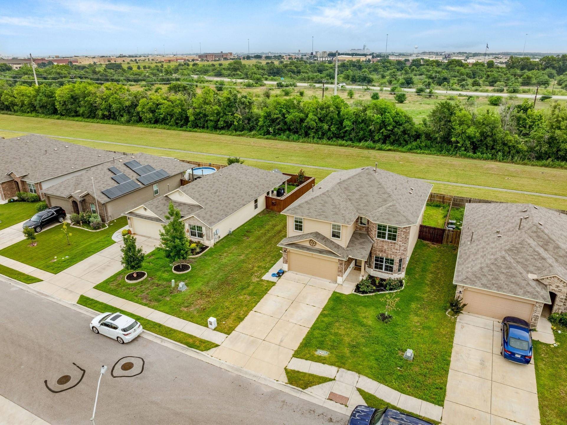 148 Hess DR, Kyle, TX 78640